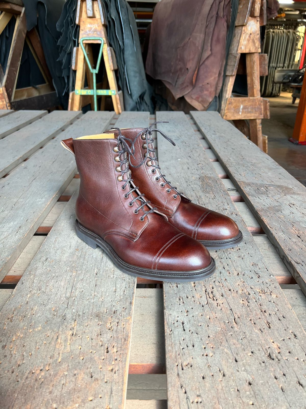 Photo by patinathunderdome on September 30, 2021 of the Edward Green Ambleside in Horween Bracken Lux Calfskin.