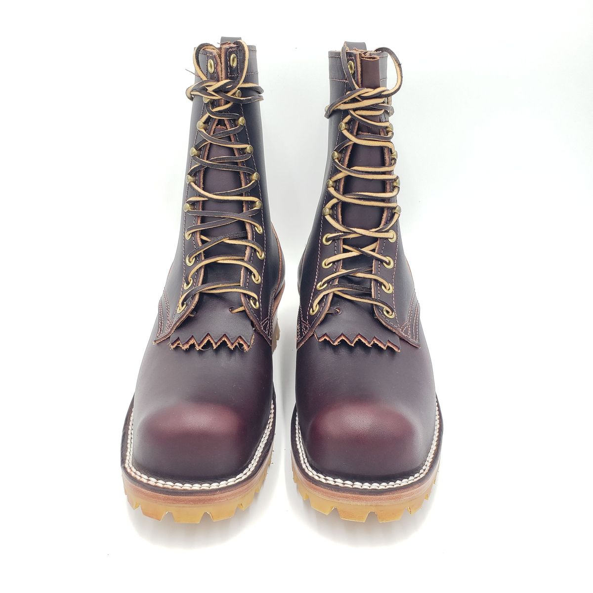 Photo by patinathunderdome on October 1, 2021 of the Nicks Urban Logger in Wickett & Craig Burgundy Oiled Latigo.