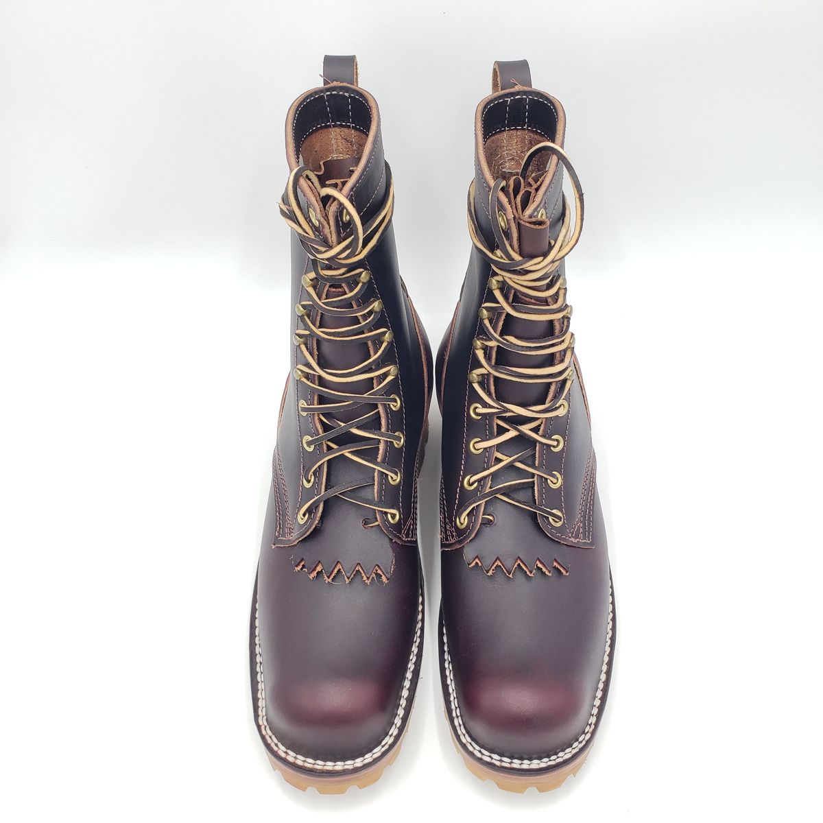 Photo by patinathunderdome on October 1, 2021 of the Nicks Urban Logger in Wickett & Craig Burgundy Oiled Latigo.