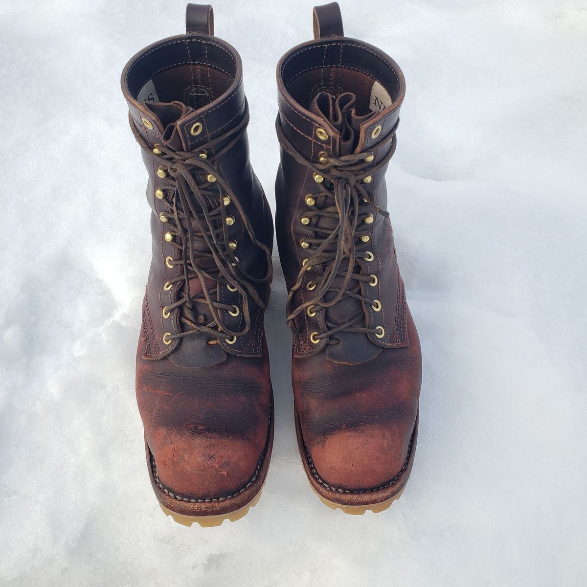 Photo by patinathunderdome on February 5, 2022 of the Nicks Urban Logger in Wickett & Craig Burgundy Oiled Latigo.