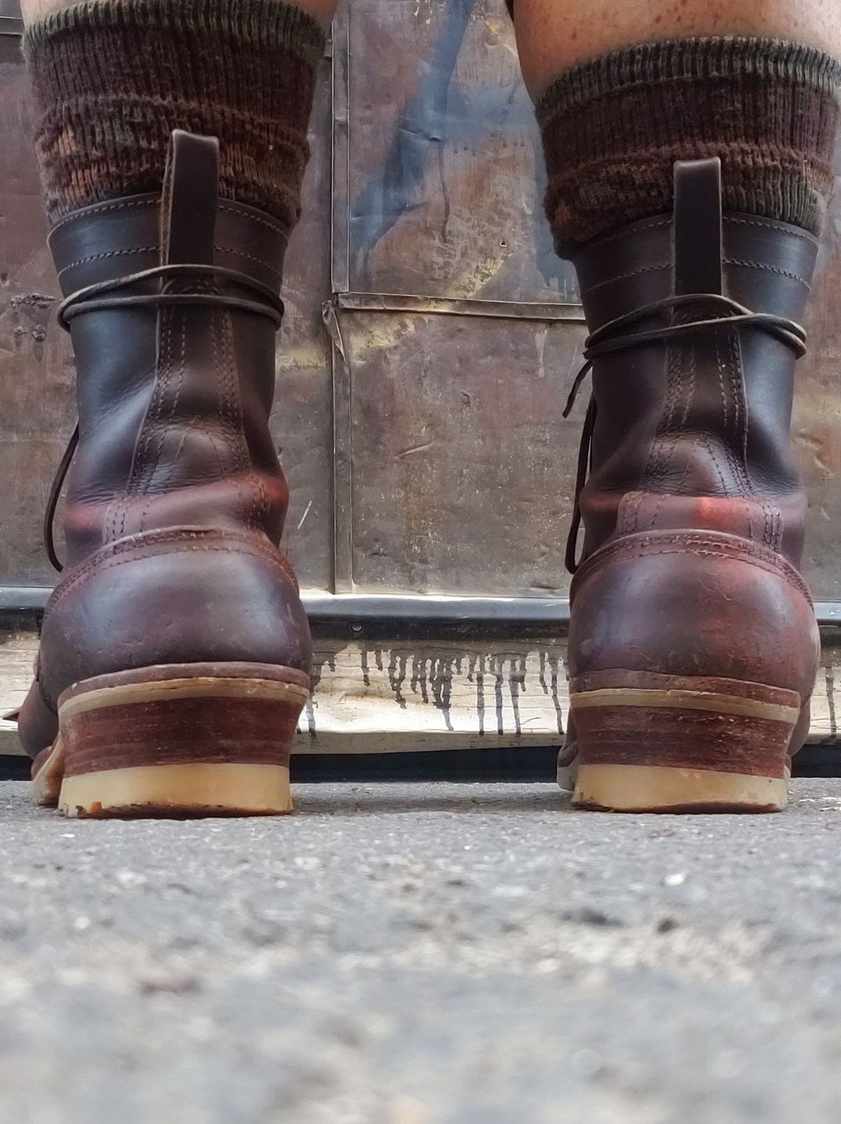 Photo by patinathunderdome on May 5, 2022 of the Nicks Urban Logger in Wickett & Craig Burgundy Oiled Latigo.