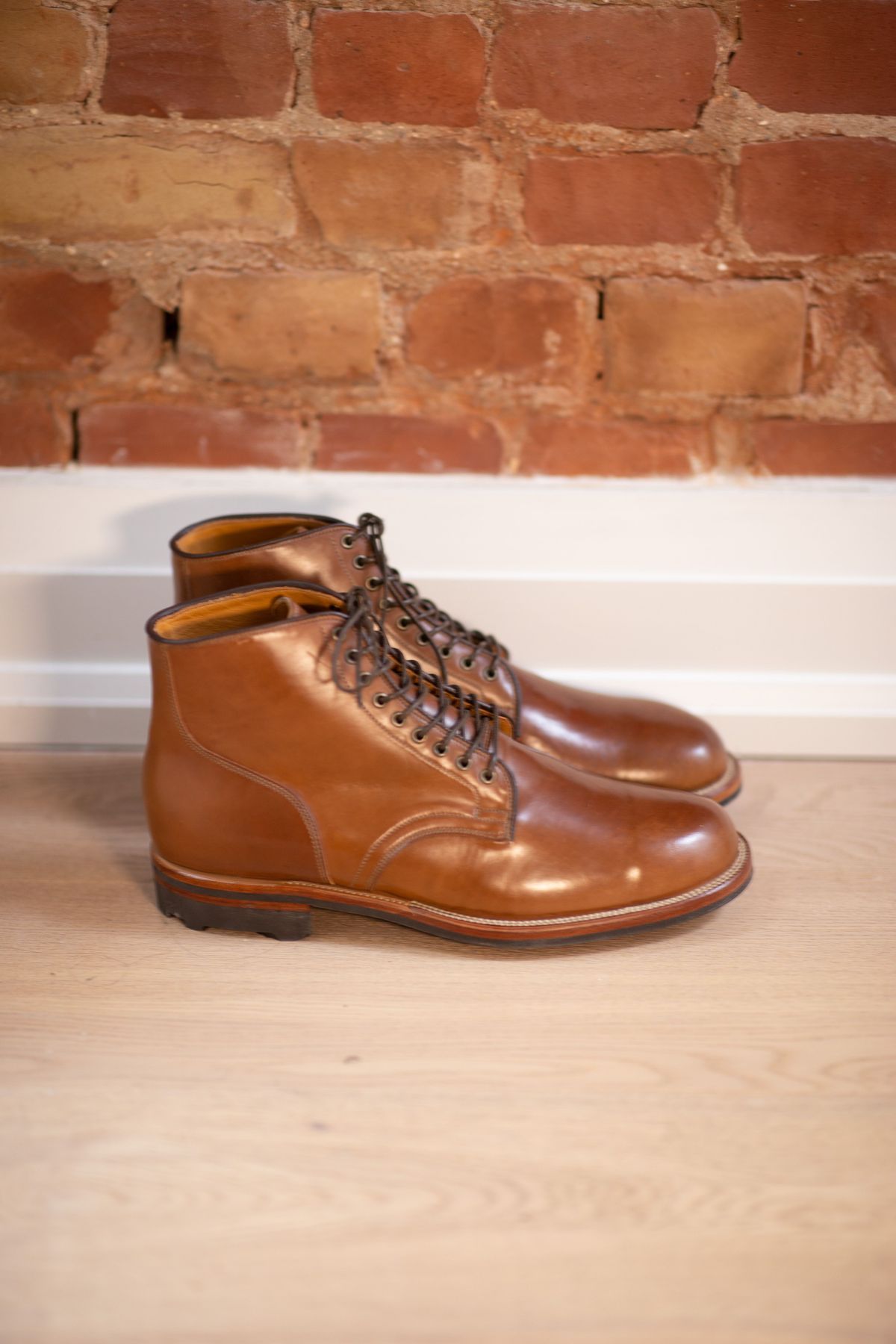 Photo by patinathunderdome on October 1, 2021 of the Viberg Service Boot in Horween Bourbon Shell Cordovan.