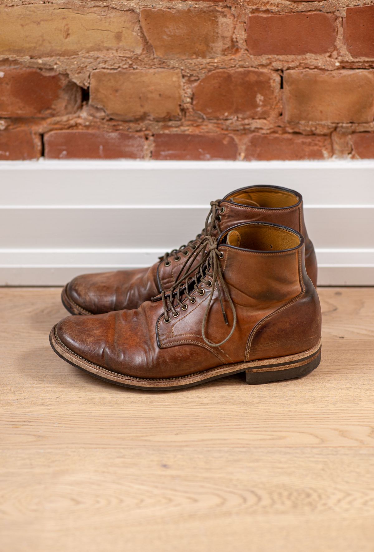 Photo by patinathunderdome on April 5, 2022 of the Viberg Service Boot in Horween Bourbon Shell Cordovan.