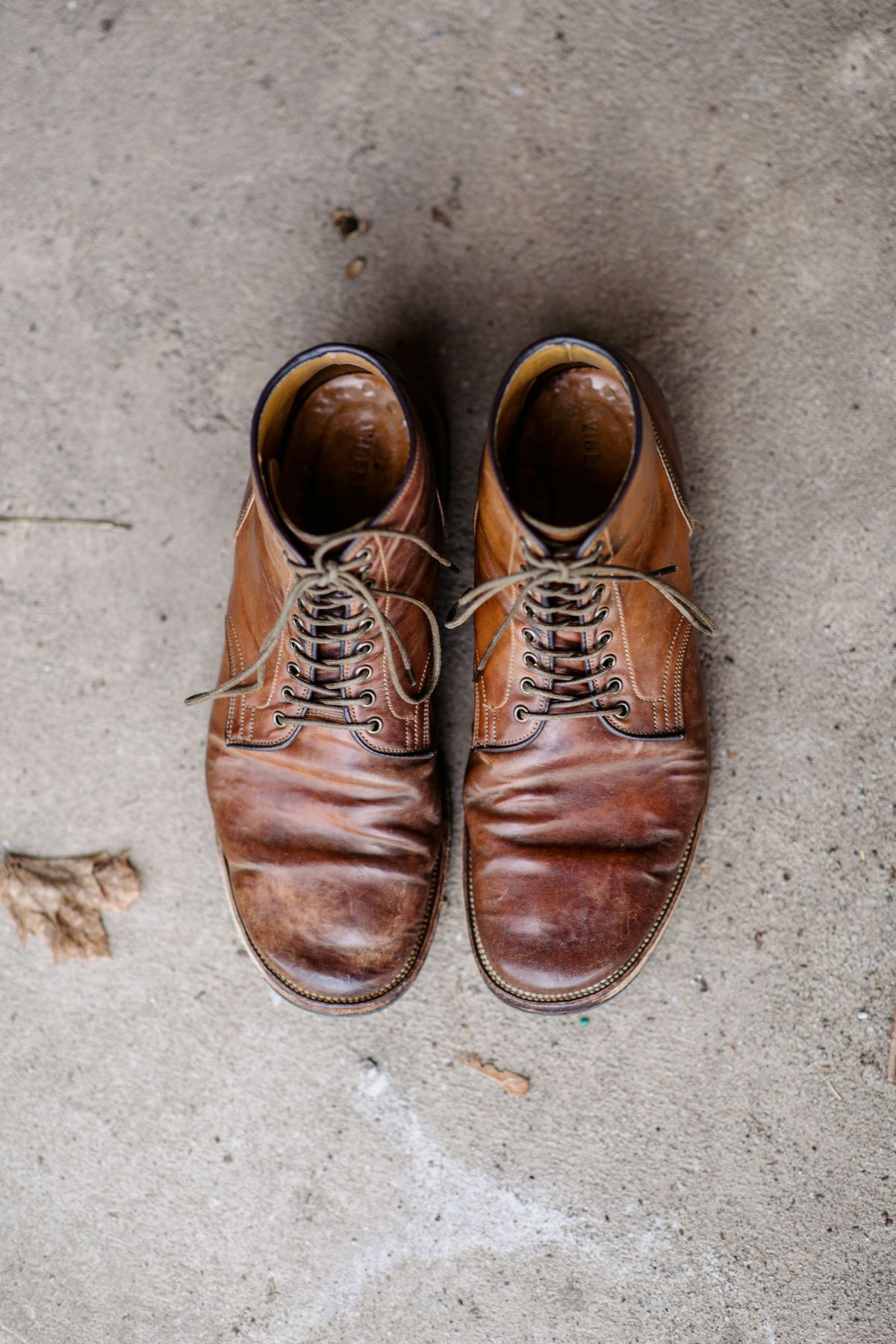 Photo by patinathunderdome on May 3, 2022 of the Viberg Service Boot in Horween Bourbon Shell Cordovan.