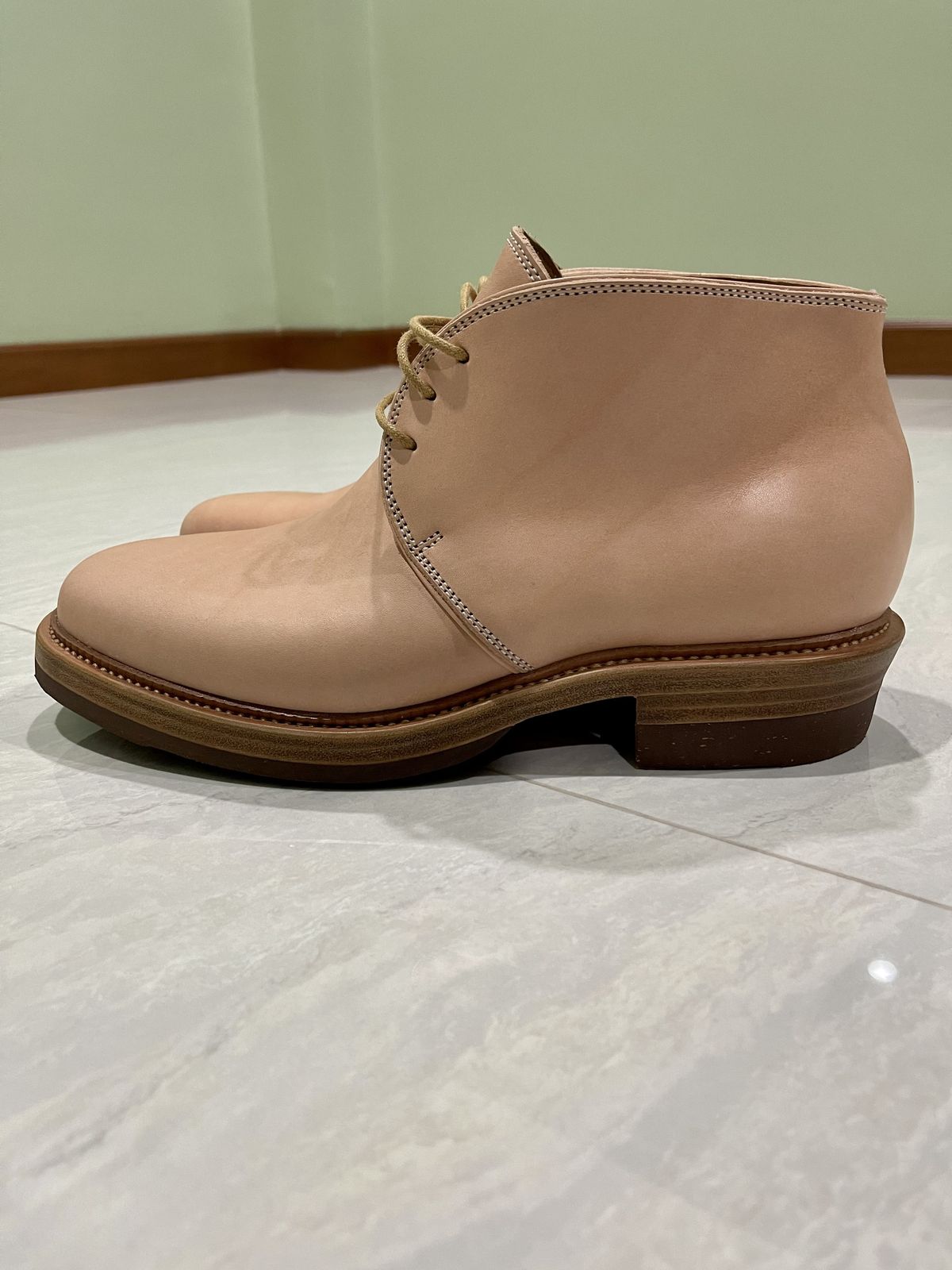 Photo by patinathunderdome on October 2, 2021 of the Flame Panda Chukkas in Tochigi Natural Cowhide.