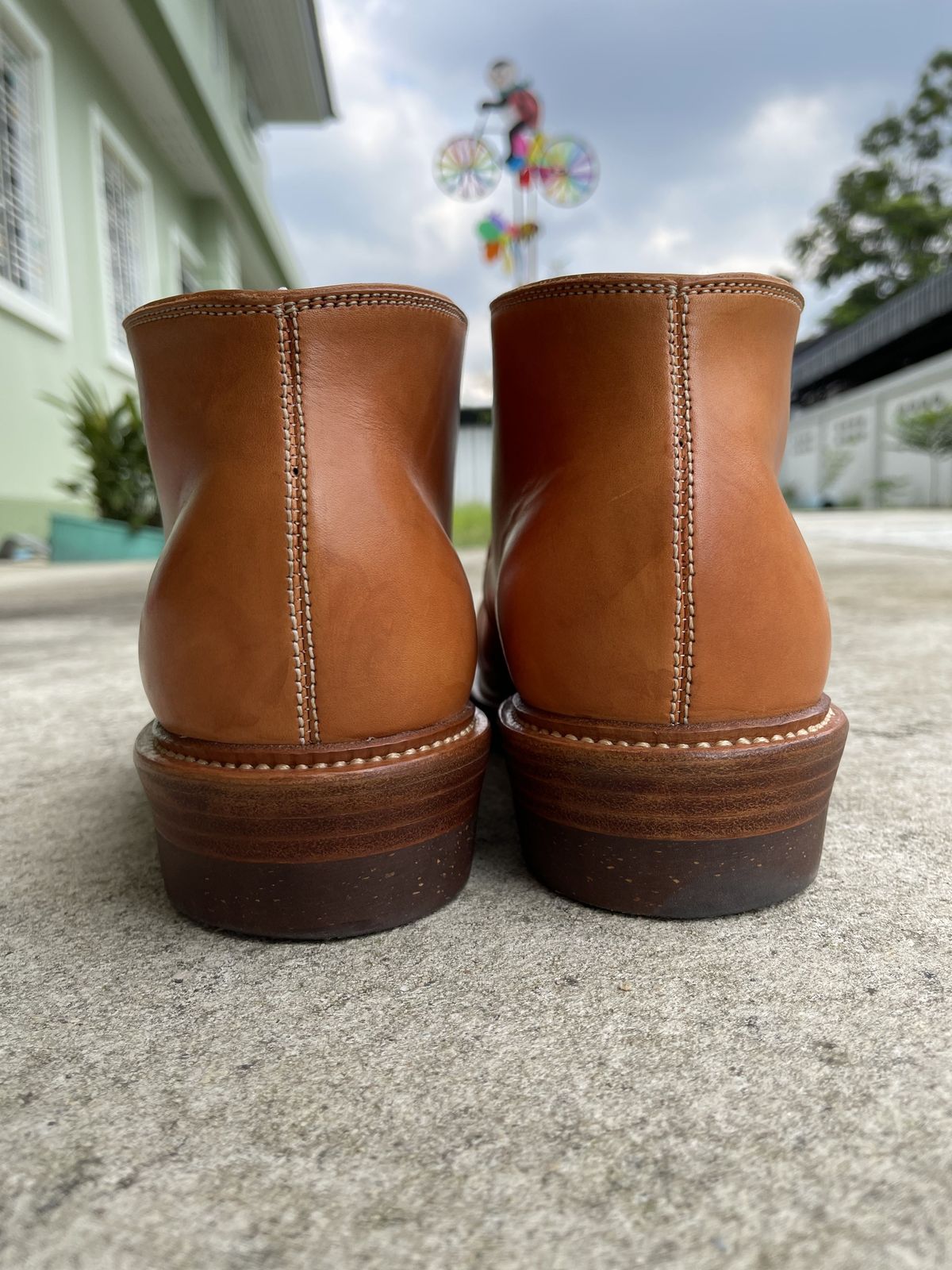 Photo by patinathunderdome on November 2, 2021 of the Flame Panda Chukkas in Tochigi Natural Cowhide.