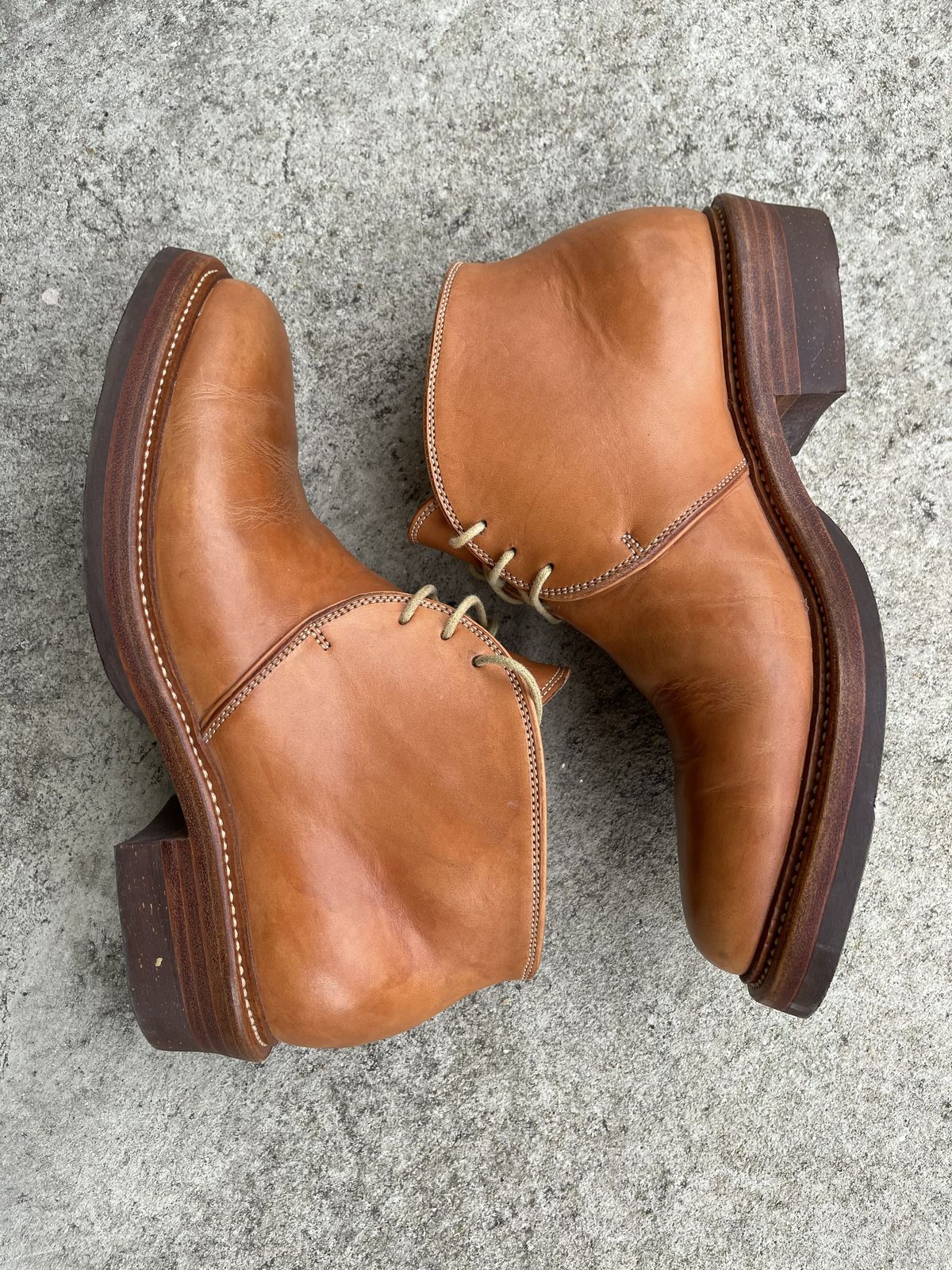 Photo by patinathunderdome on November 2, 2021 of the Flame Panda Chukkas in Tochigi Natural Cowhide.