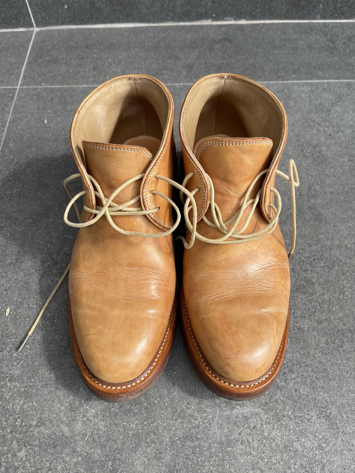 Photo by patinathunderdome on January 4, 2022 of the Flame Panda Chukkas in Tochigi Natural Cowhide.