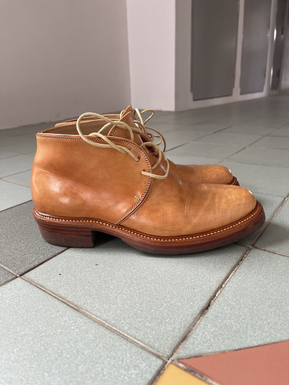 Photo by patinathunderdome on February 2, 2022 of the Flame Panda Chukkas in Tochigi Natural Cowhide.