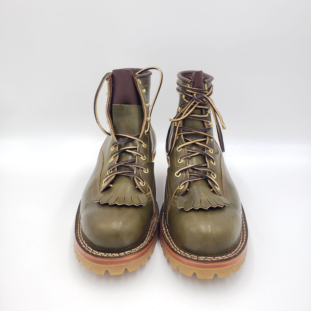 Photo by patinathunderdome on October 1, 2021 of the Frank's Boots Lace-To-Toe in Wickett & Craig Olive Traditional Harness.