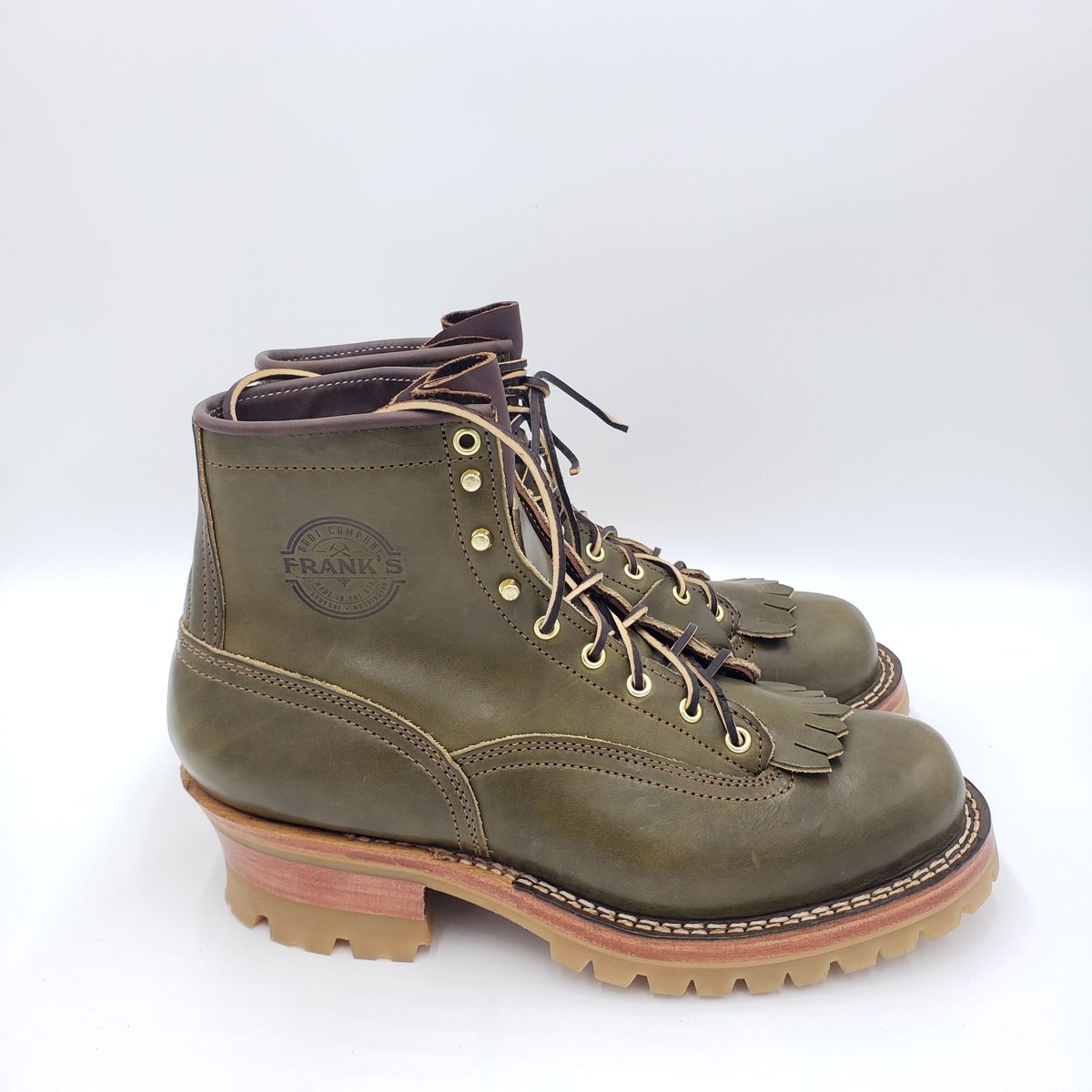 Photo by patinathunderdome on October 1, 2021 of the Frank's Boots Lace-To-Toe in Wickett & Craig Olive Traditional Harness.