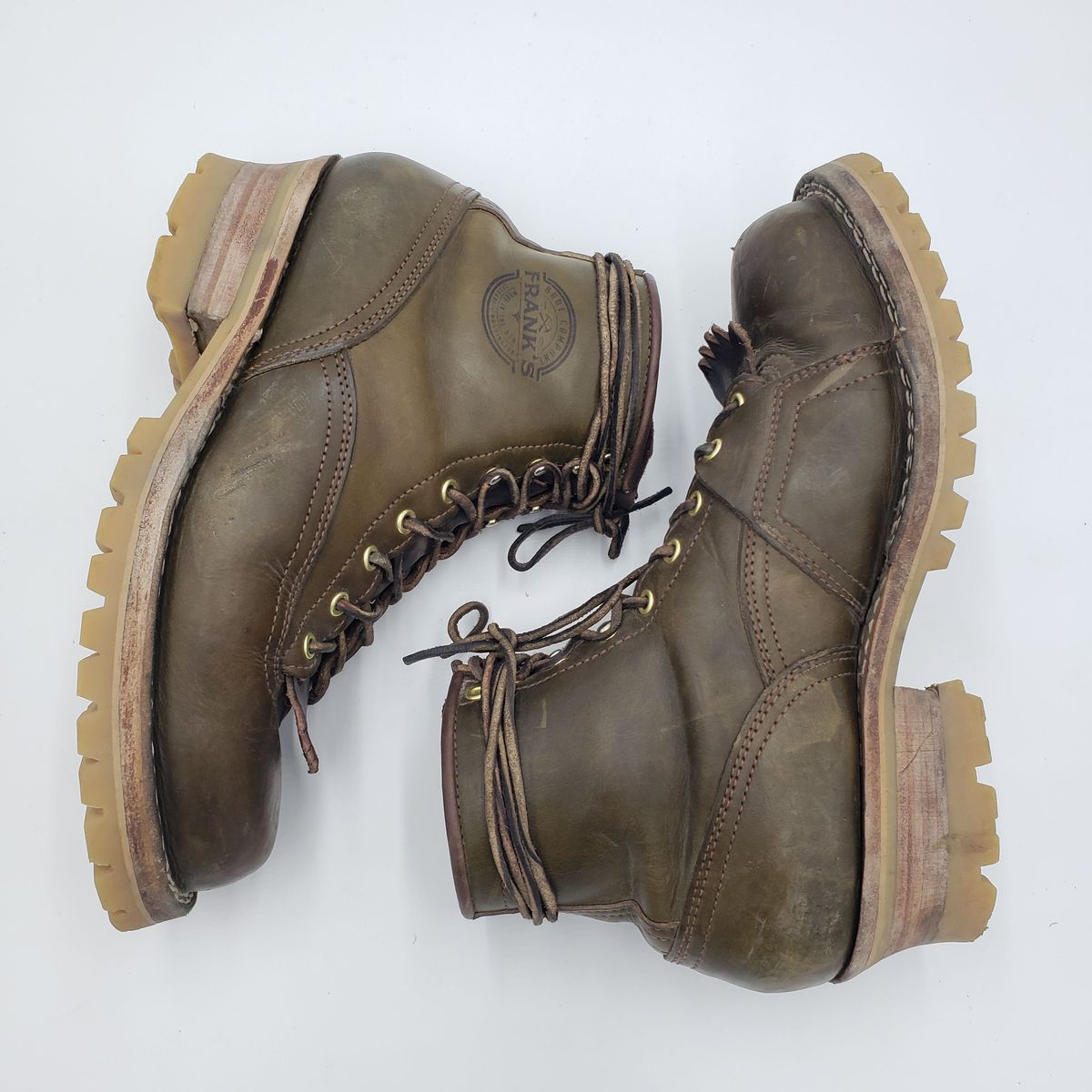 Photo by patinathunderdome on November 1, 2021 of the Frank's Boots Lace-To-Toe in Wickett & Craig Olive Traditional Harness.