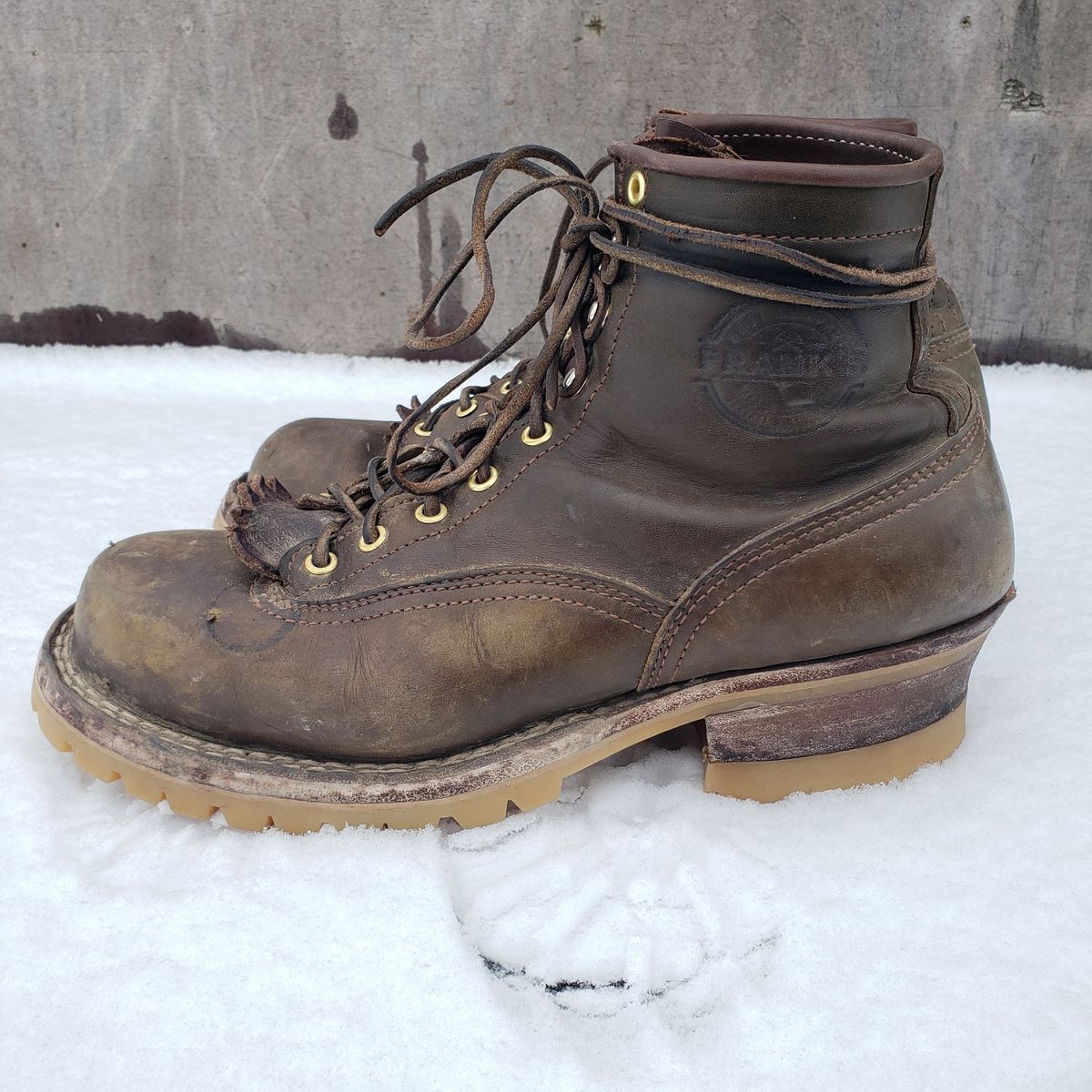 Photo by patinathunderdome on January 6, 2022 of the Frank's Boots Lace-To-Toe in Wickett & Craig Olive Traditional Harness.