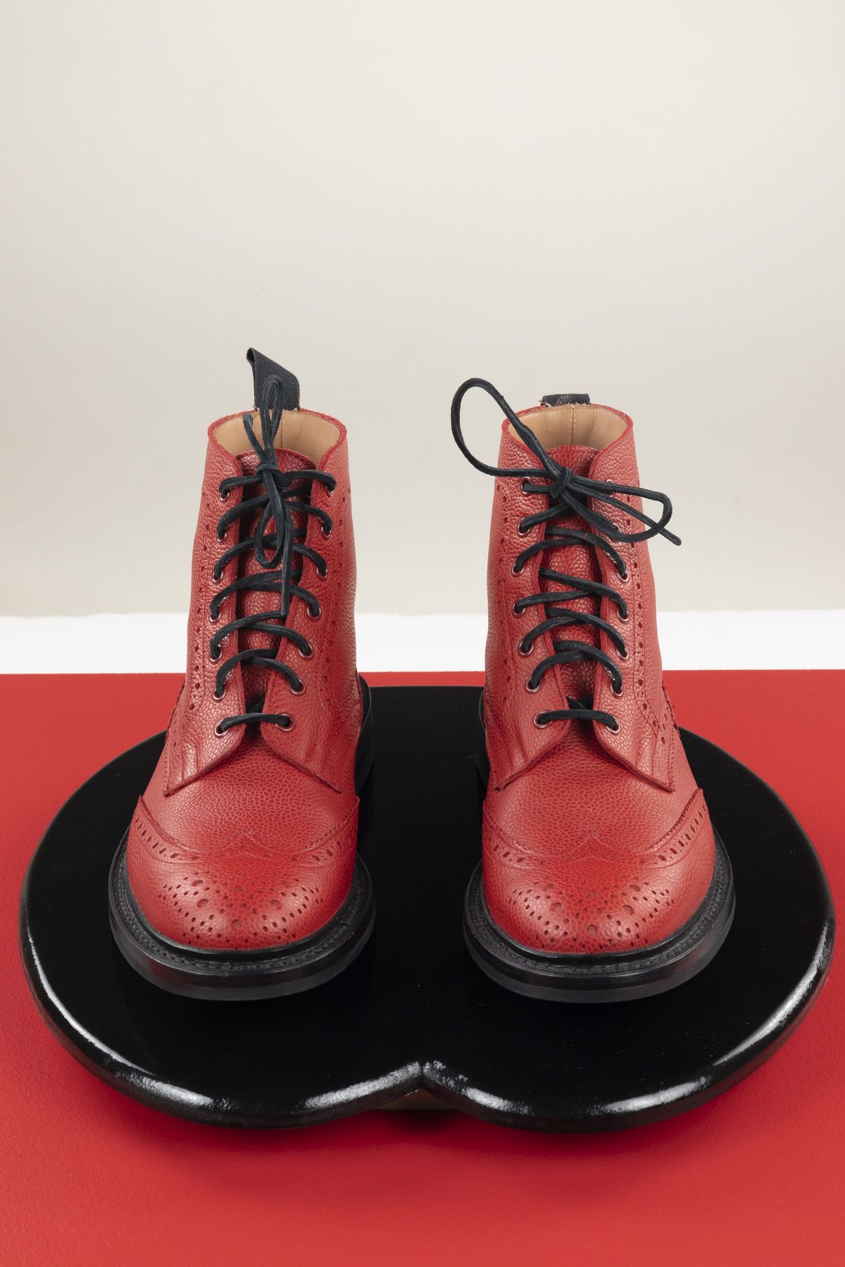 Photo by patinathunderdome on September 30, 2021 of the Tricker's Stow Country Boot in Red Scotch Grain.