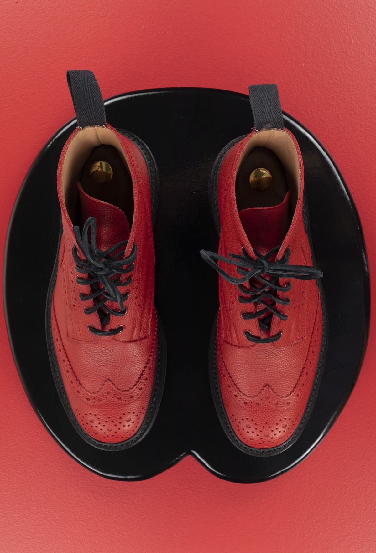 Photo by patinathunderdome on September 30, 2021 of the Tricker's Stow Country Boot in Red Scotch Grain.