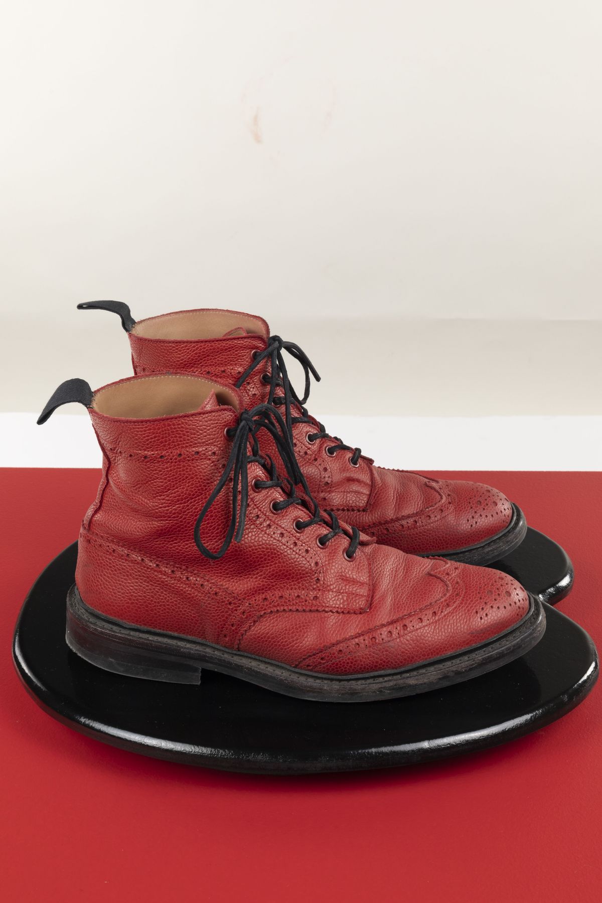 Photo by patinathunderdome on November 2, 2021 of the Tricker's Stow Country Boot in Red Scotch Grain.