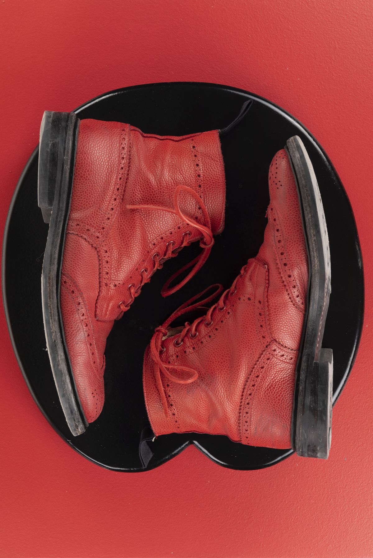 Photo by patinathunderdome on December 3, 2021 of the Tricker's Stow Country Boot in Red Scotch Grain.