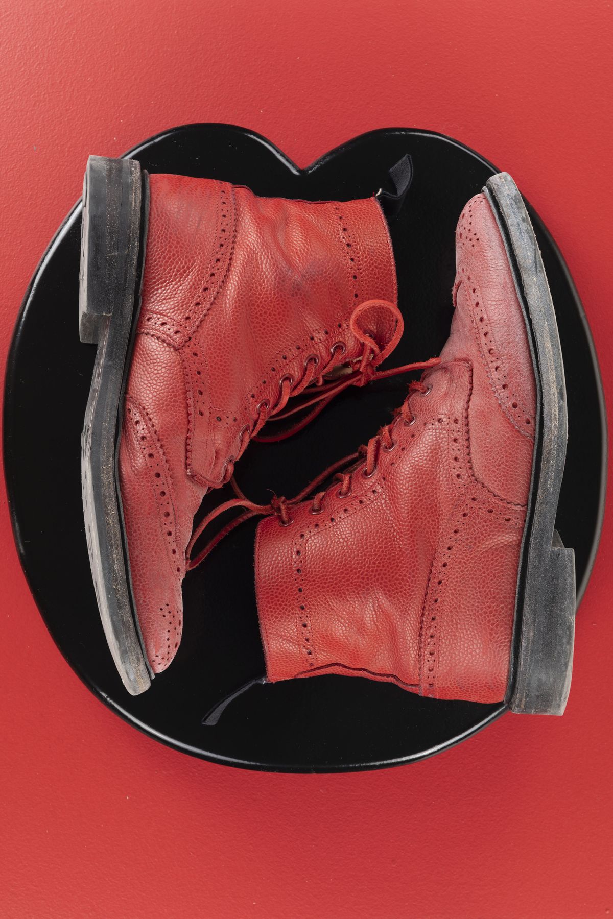 Photo by patinathunderdome on January 1, 2022 of the Tricker's Stow Country Boot in Red Scotch Grain.