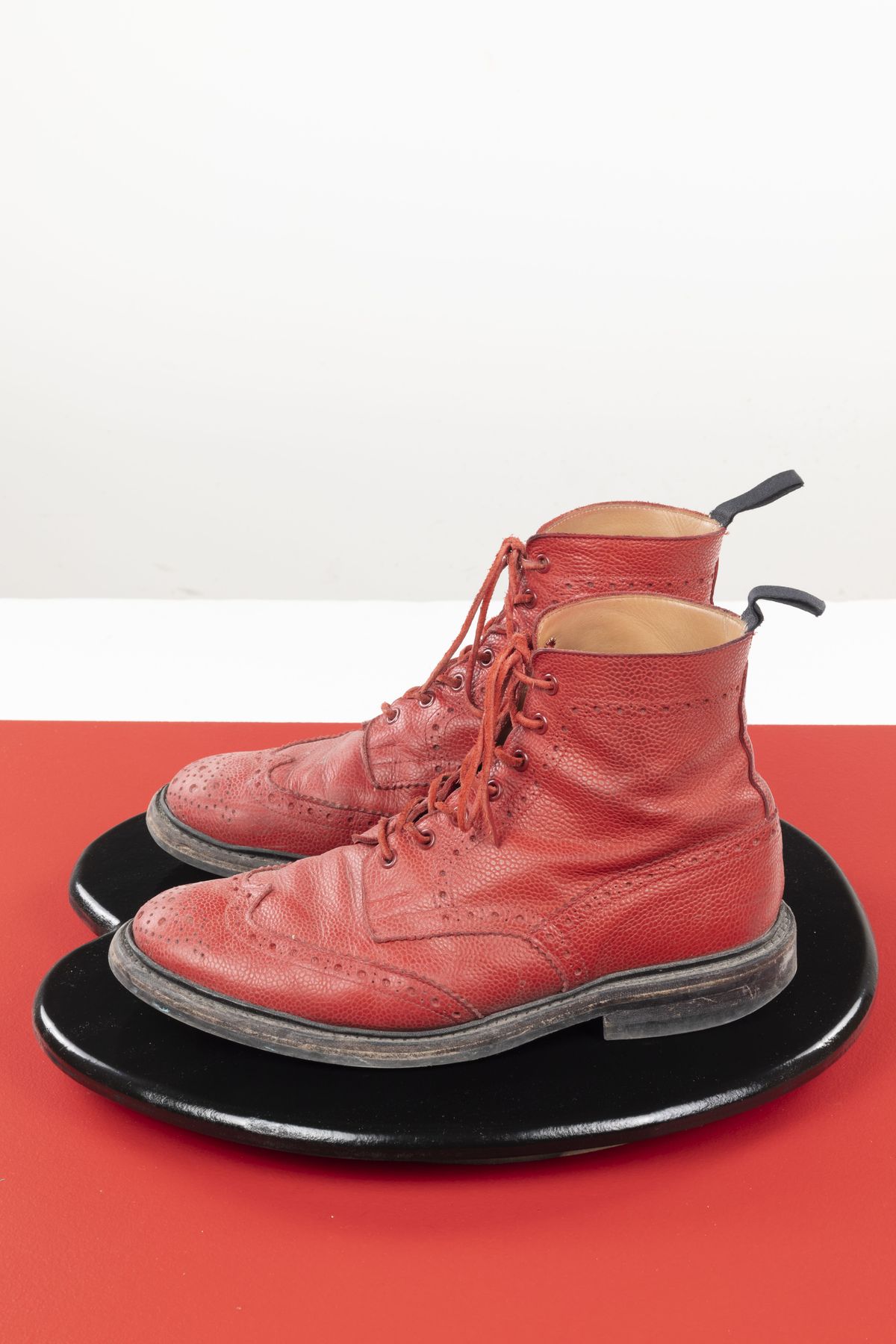 Photo by patinathunderdome on February 4, 2022 of the Tricker's Stow Country Boot in Red Scotch Grain.