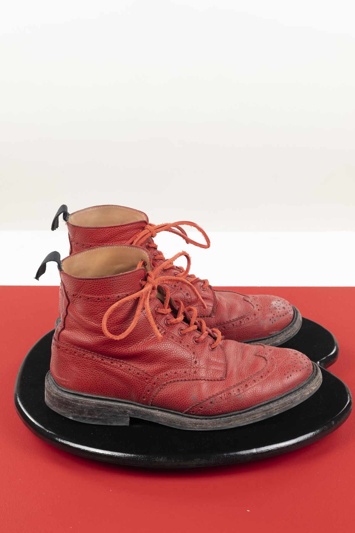 Photo by patinathunderdome on March 3, 2022 of the Tricker's Stow Country Boot in Red Scotch Grain.