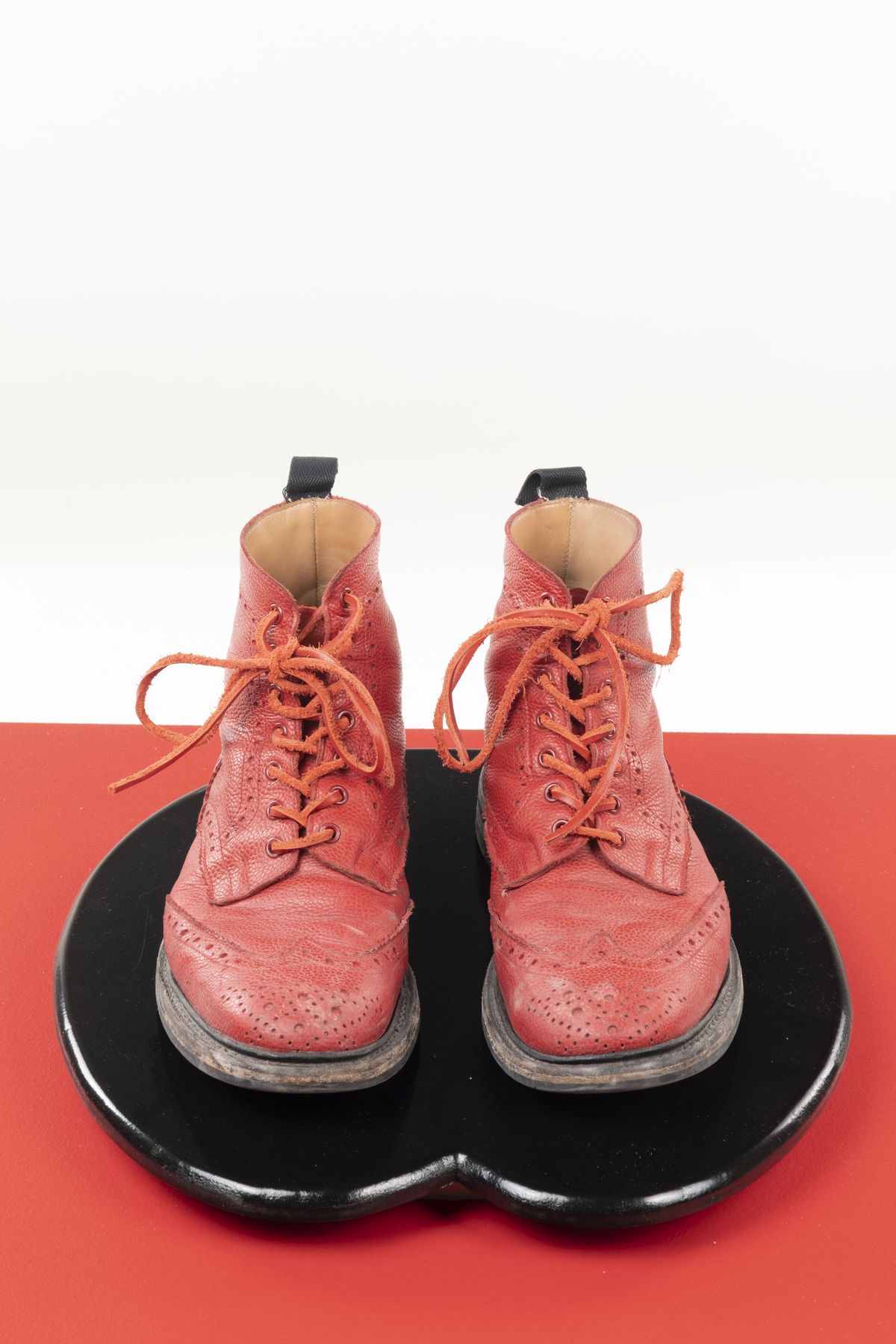 Photo by patinathunderdome on April 1, 2022 of the Tricker's Stow Country Boot in Red Scotch Grain.