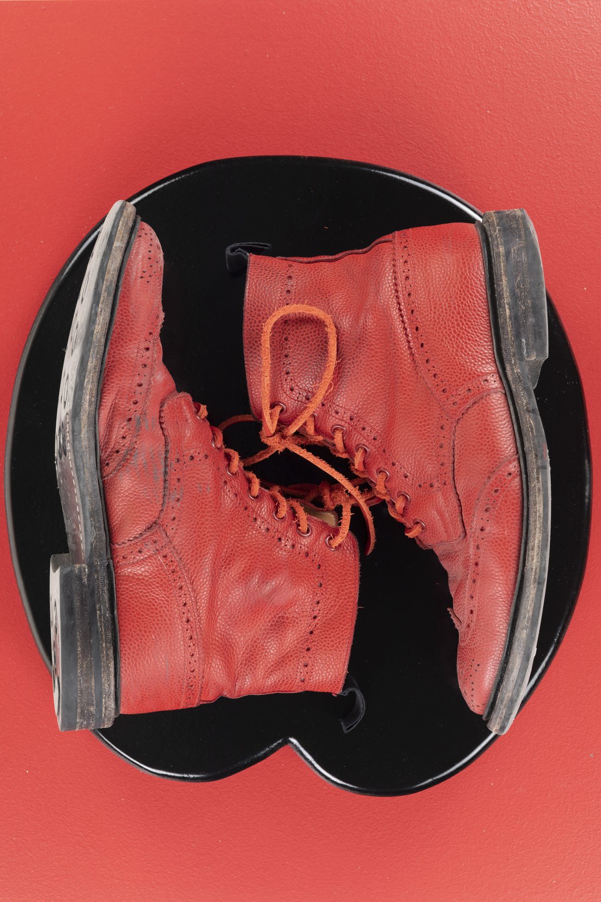 Photo by patinathunderdome on April 1, 2022 of the Tricker's Stow Country Boot in Red Scotch Grain.