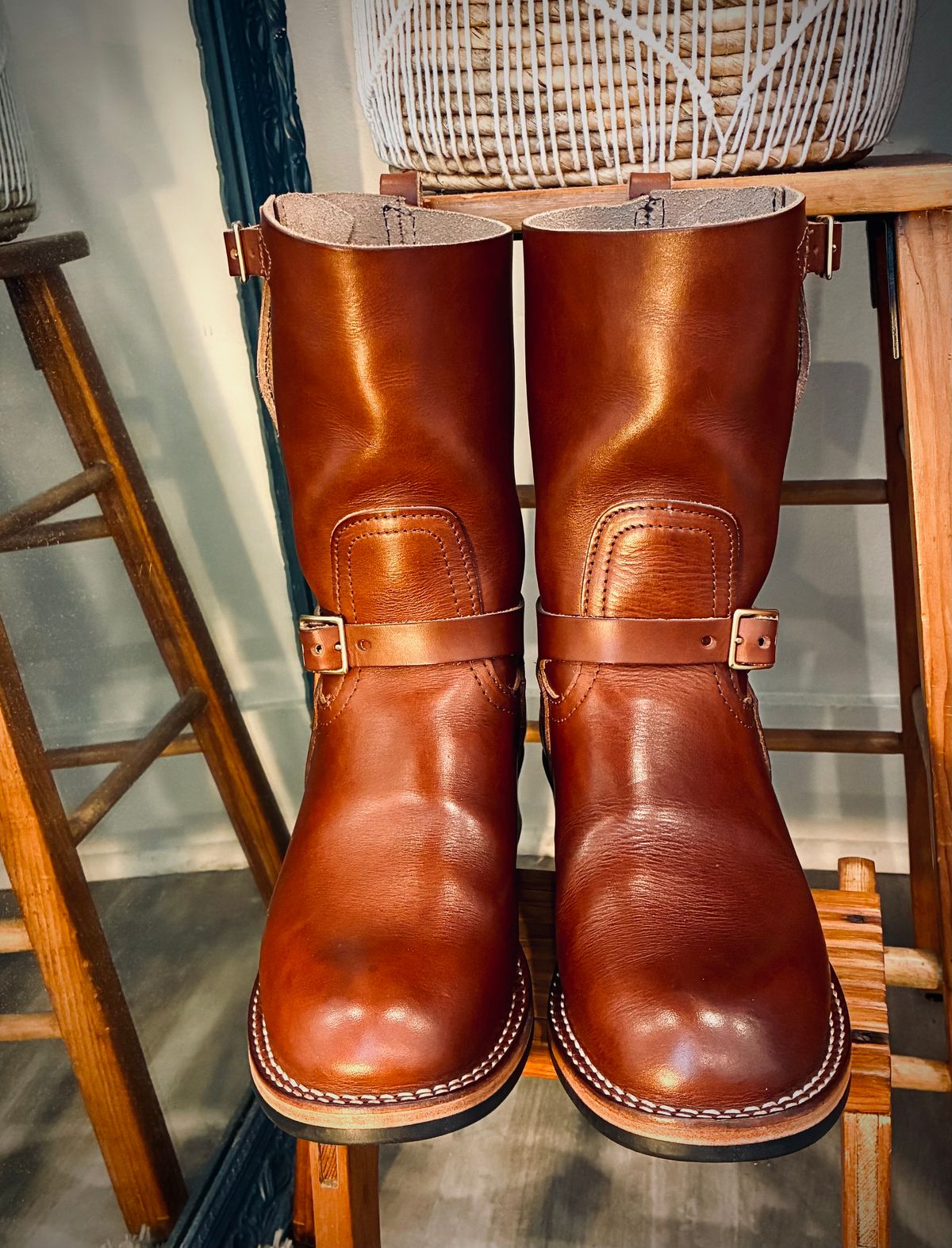 Photo by Stendhalic_Awl on November 5, 2025 of the Nicks Pullman in Wickett & Craig Medium Brown English Bridle.