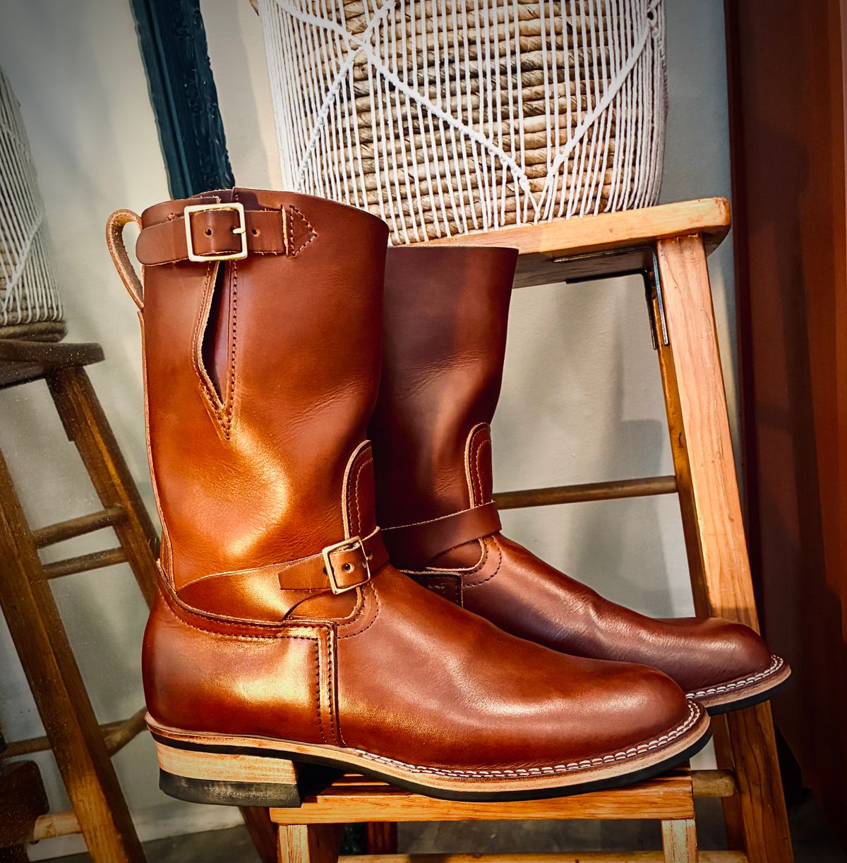 Photo by Stendhalic_Awl on November 5, 2025 of the Nicks Pullman in Wickett & Craig Medium Brown English Bridle.