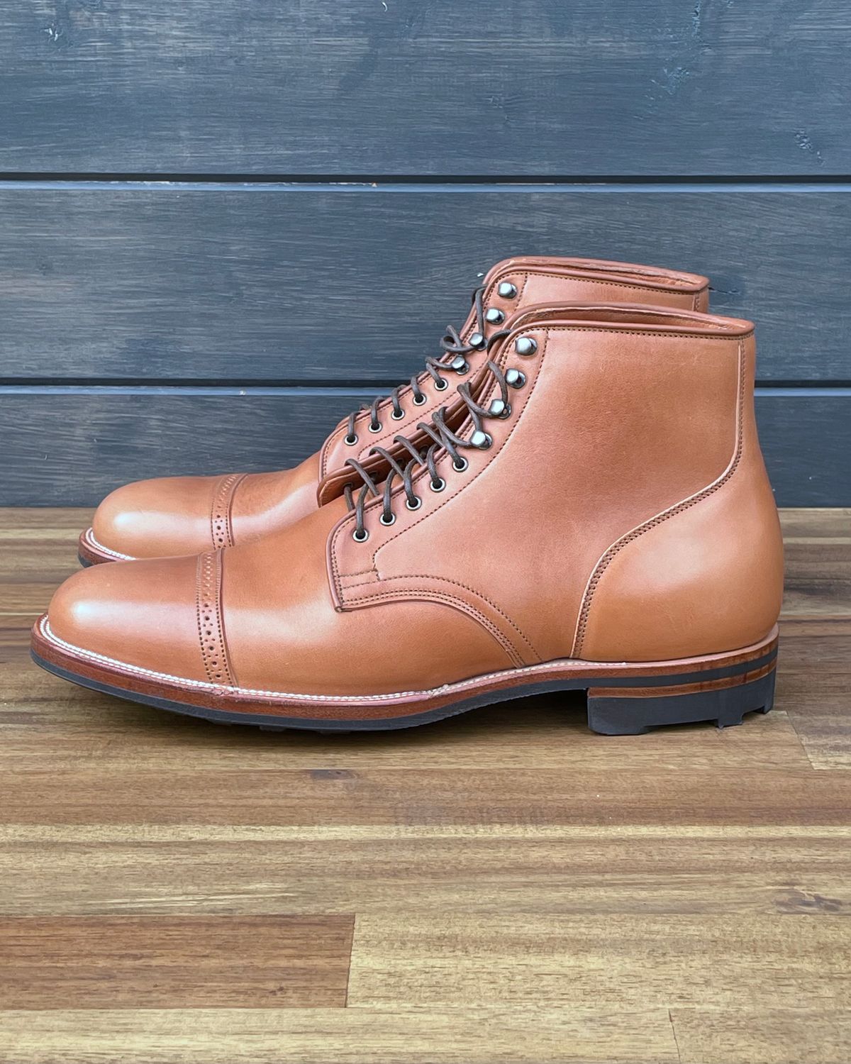 Photo by erlaiz on November 3, 2023 of the Viberg Service Boot in Maryam Bruciato TPR Horsebutt.