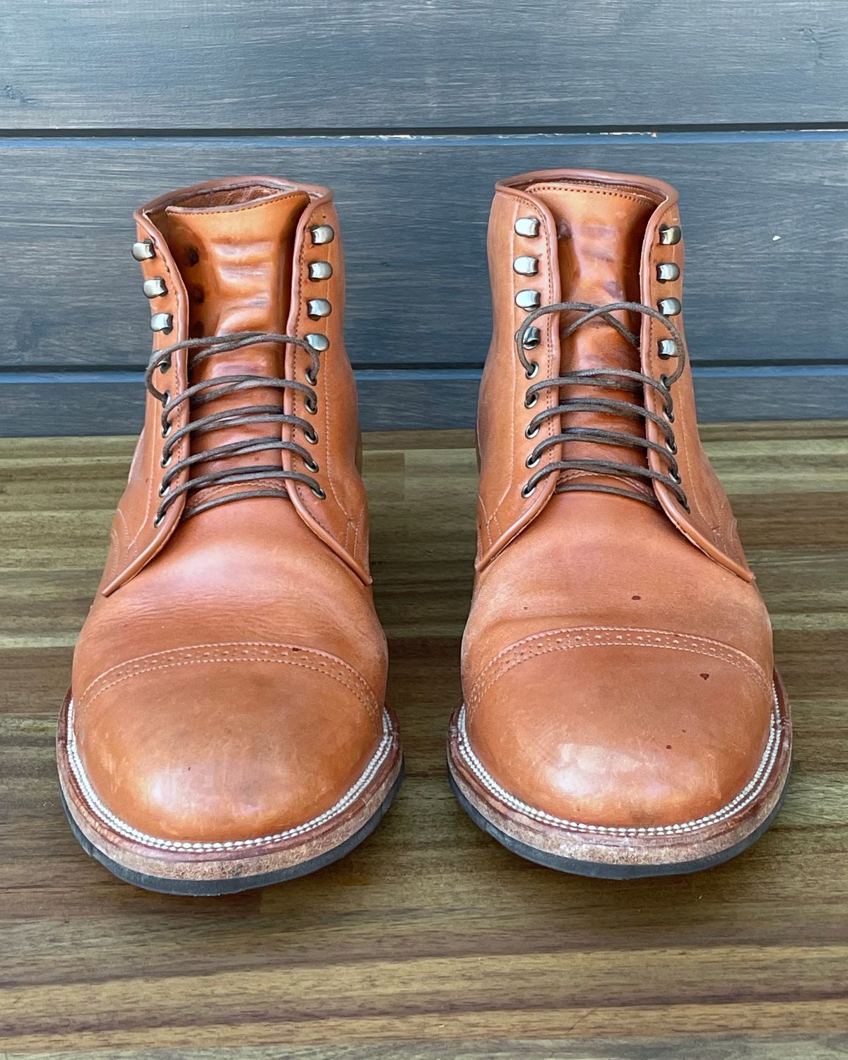Photo by erlaiz on February 4, 2024 of the Viberg Service Boot in Maryam Bruciato TPR Horsebutt.