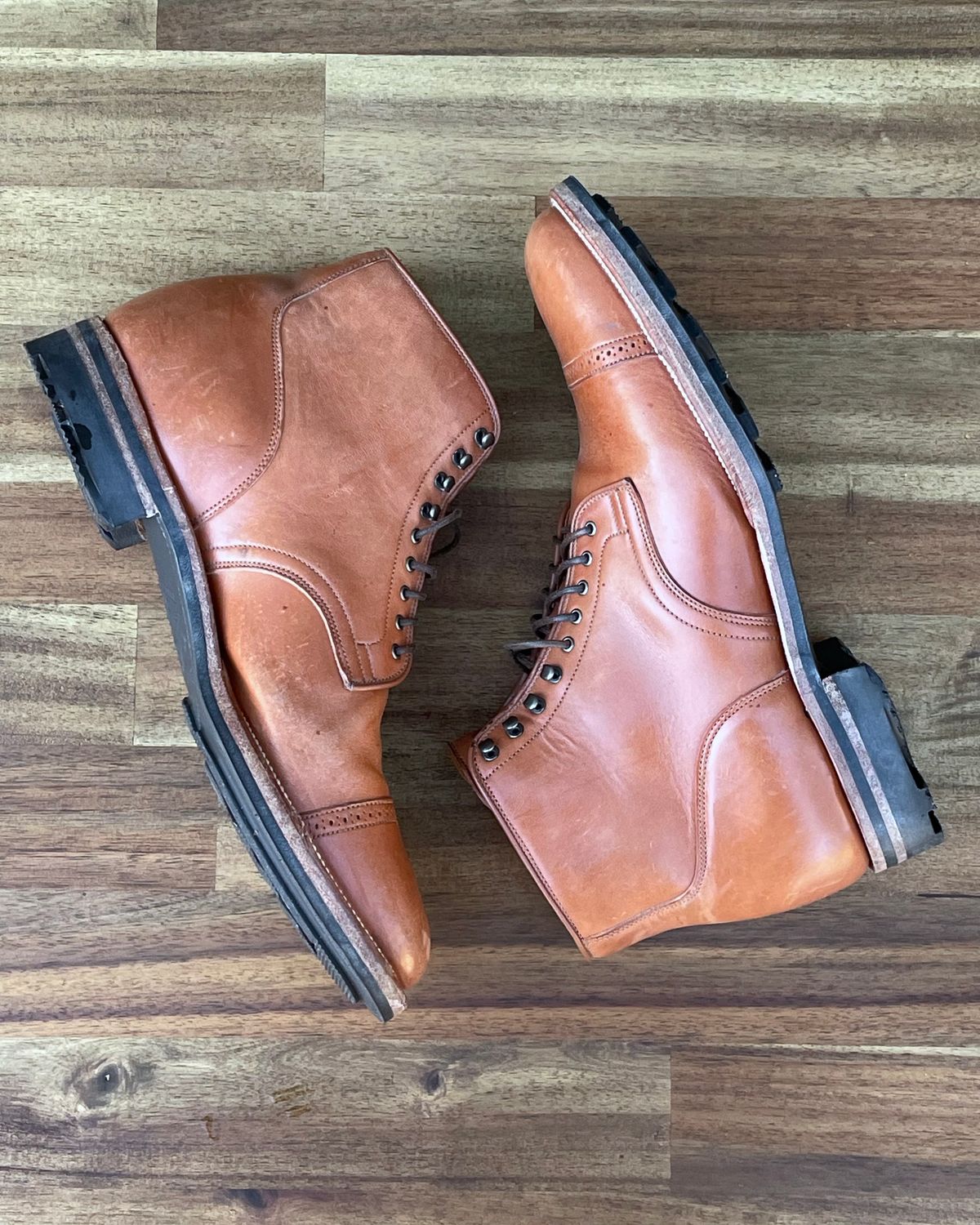 Photo by erlaiz on February 4, 2024 of the Viberg Service Boot in Maryam Bruciato TPR Horsebutt.