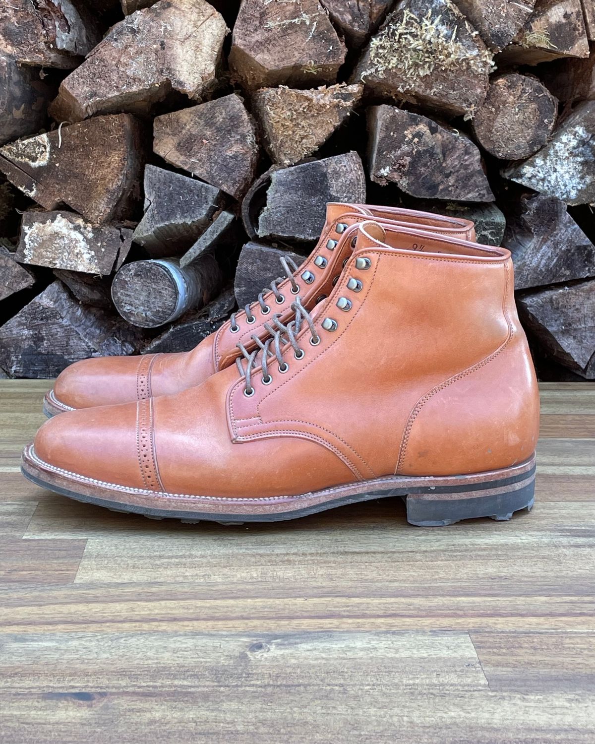 Photo by erlaiz on March 5, 2024 of the Viberg Service Boot in Maryam Bruciato TPR Horsebutt.