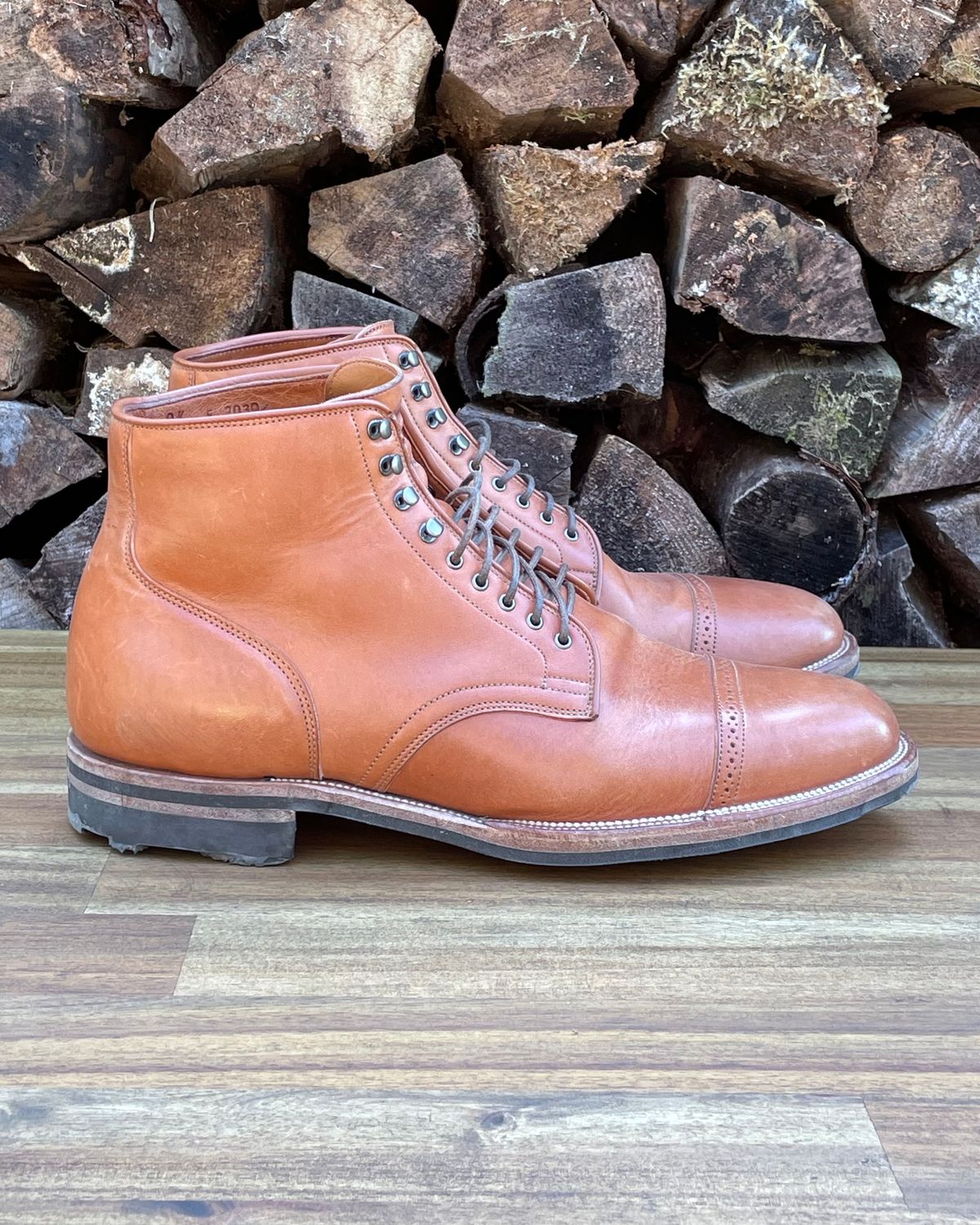 Photo by erlaiz on March 5, 2024 of the Viberg Service Boot in Maryam Bruciato TPR Horsebutt.