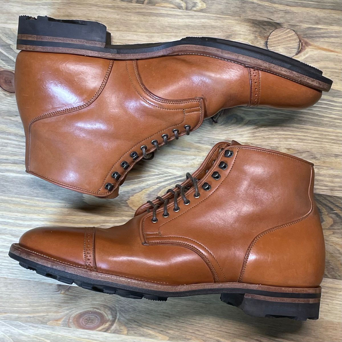 Photo by erlaiz on April 5, 2024 of the Viberg Service Boot in Maryam Bruciato TPR Horsebutt.