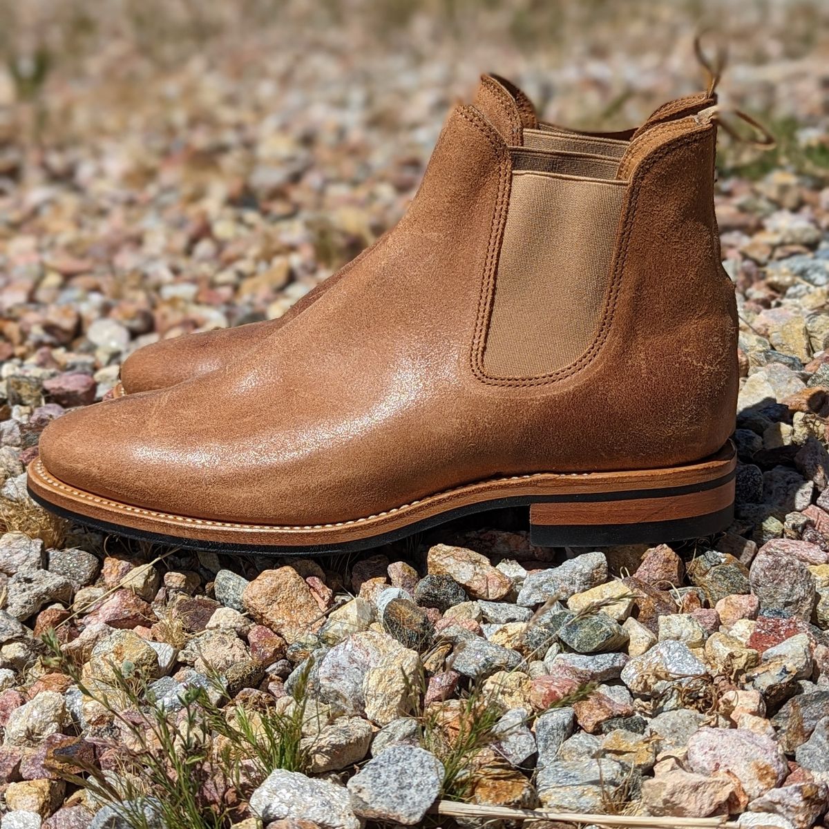 Photo by botasblancas on April 13, 2024 of the Viberg Chelsea in Waxed Tan Deer.