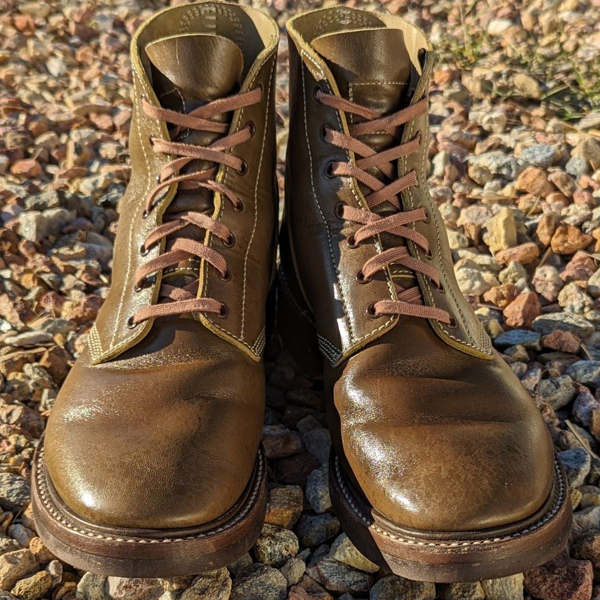 Photo by botasblancas on November 1, 2023 of the John Lofgren M-43 Service Shoes in Shinki Olive Oiled Horsebutt.