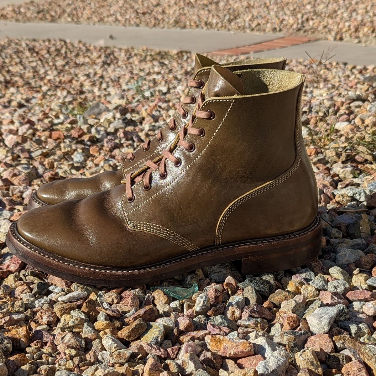 Photo by botasblancas on December 2, 2023 of the John Lofgren M-43 Service Shoes in Shinki Olive Oiled Horsebutt.