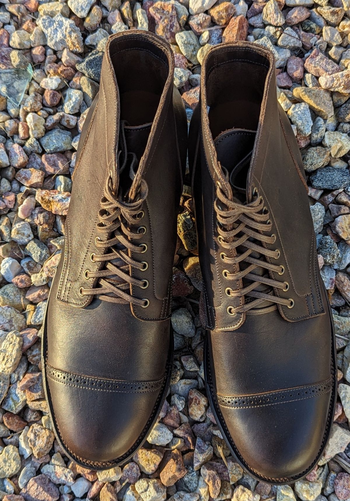 Photo by botasblancas on November 27, 2023 of the Viberg Service Boot BCT in C.F. Stead Husk Oiled Culatta.
