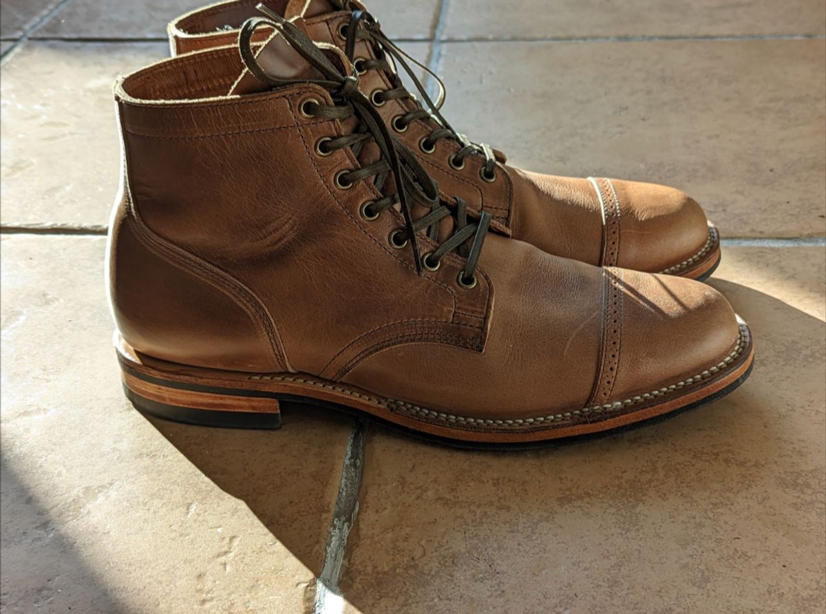 Photo by botasblancas on December 5, 2022 of the Viberg Service Boot BCT in Horween Natural Chromexcel.