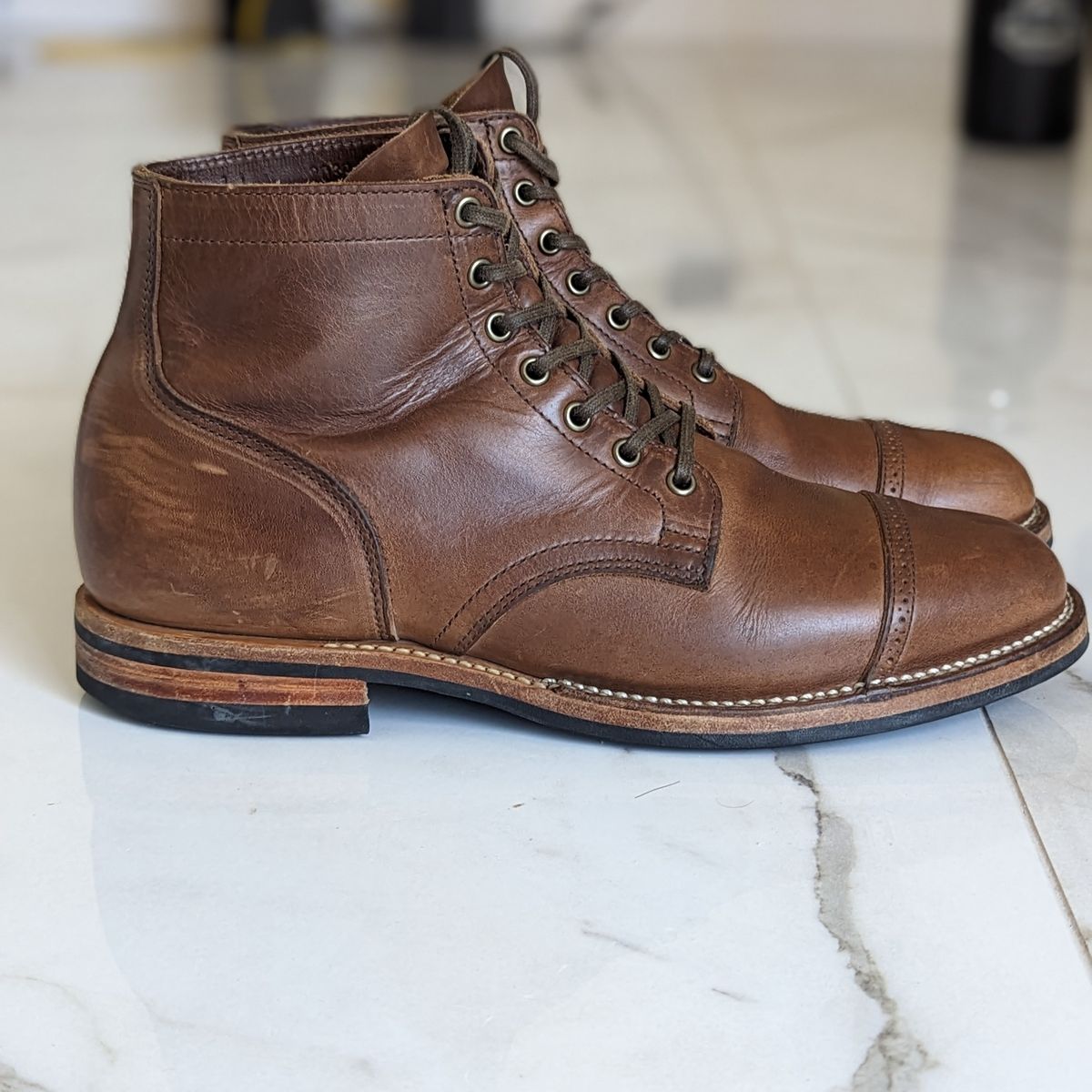 Photo by botasblancas on October 18, 2023 of the Viberg Service Boot BCT in Horween Natural Chromexcel.