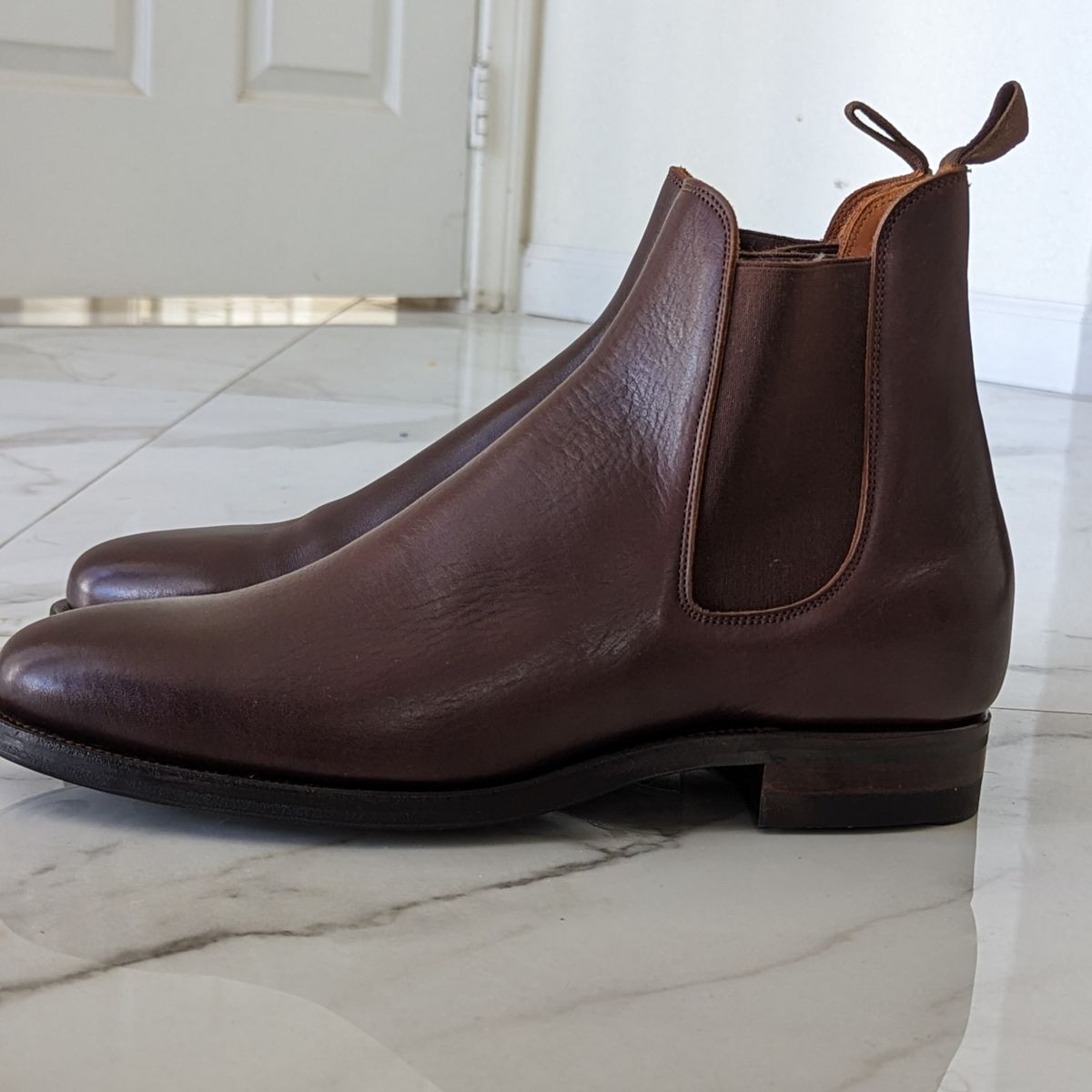 Photo by botasblancas on November 21, 2023 of the Viberg Chelsea in C.F. Stead Dark Snuff Classic Calf.