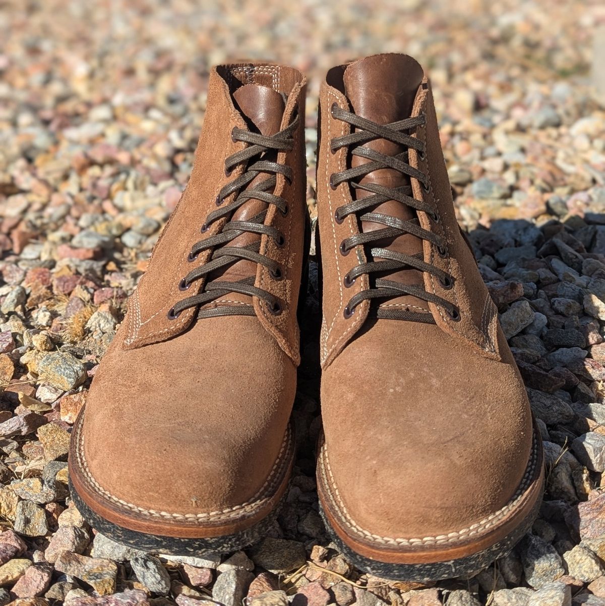 Photo by botasblancas on December 17, 2024 of the Viberg Boondocker in Horween Natural Chromexcel Roughout.