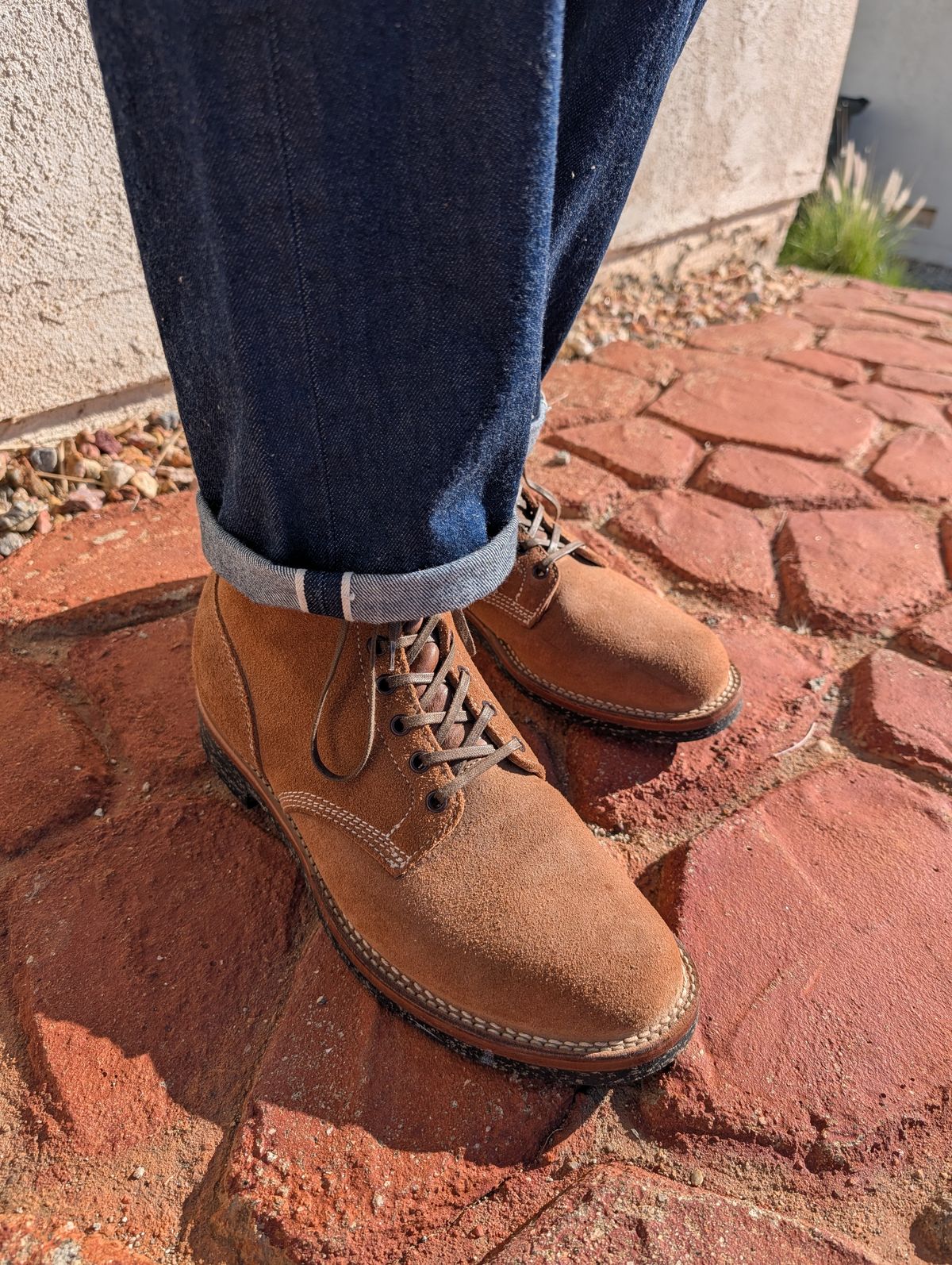 Photo by botasblancas on November 29, 2025 of the Viberg Boondocker in Horween Natural Chromexcel Roughout.