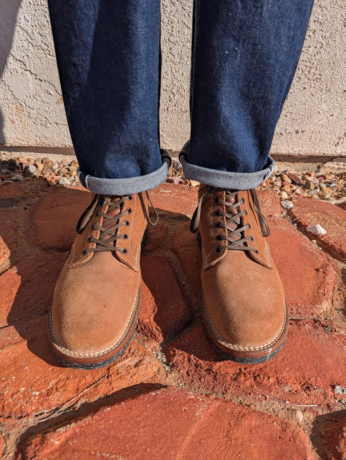 Photo by botasblancas on November 29, 2025 of the Viberg Boondocker in Horween Natural Chromexcel Roughout.