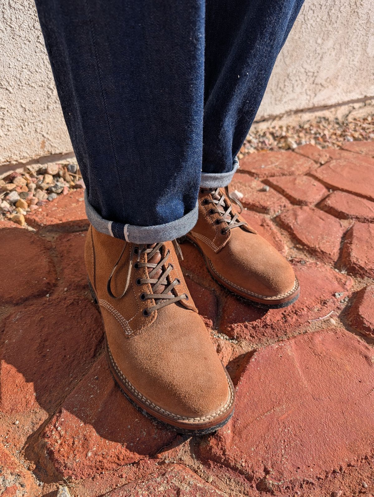 Photo by botasblancas on November 29, 2025 of the Viberg Boondocker in Horween Natural Chromexcel Roughout.