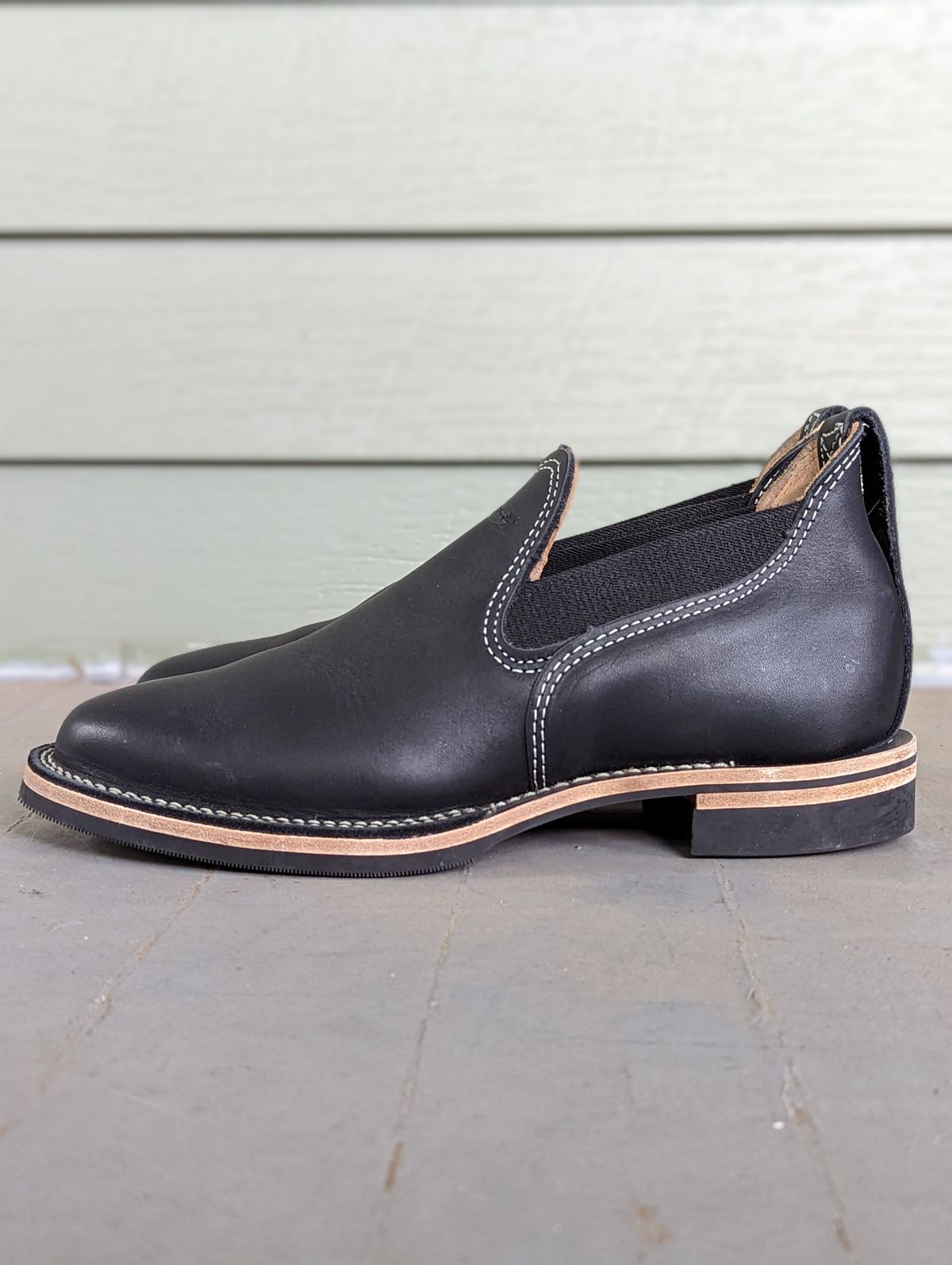 Photo by dreamboot on October 1, 2022 of the Wesco Romeo in Seidel Black Oil Tan.