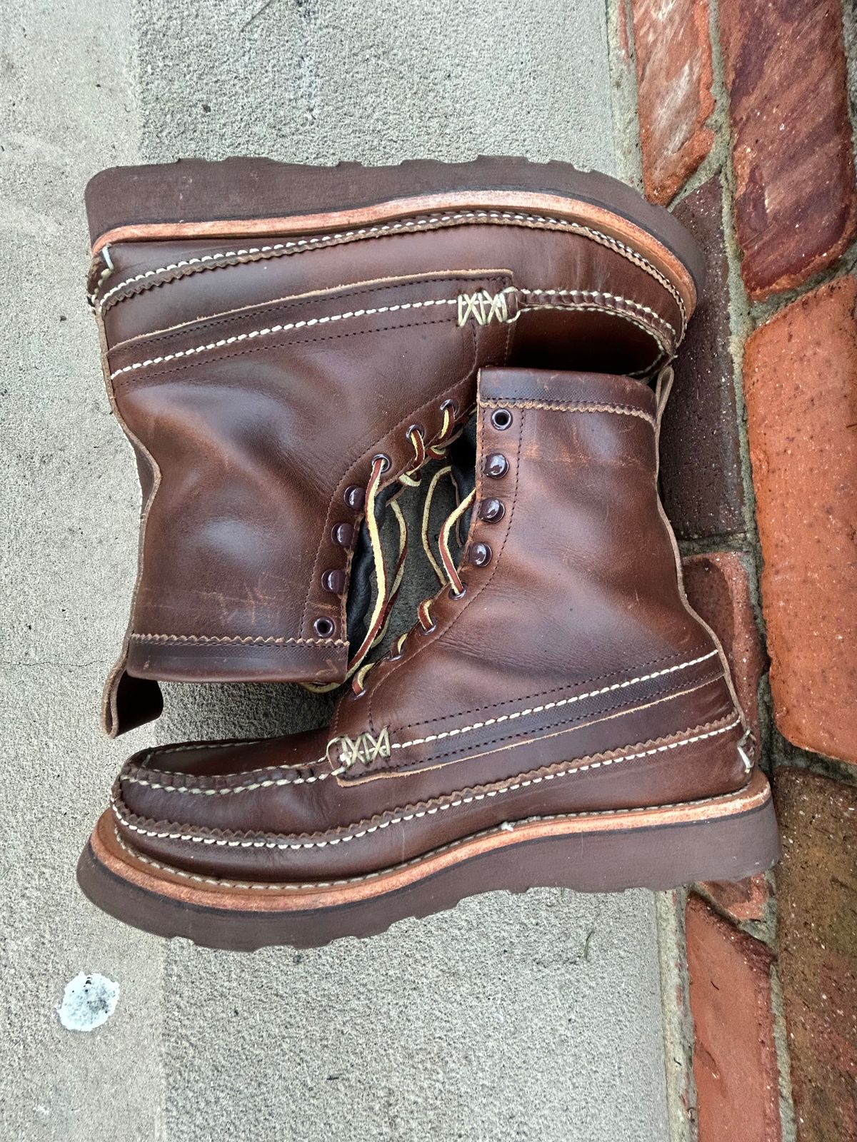 Photo by cochese_esq on December 4, 2022 of the Yuketen Maine Guide DB Boots in Horween Brown Chromexcel.