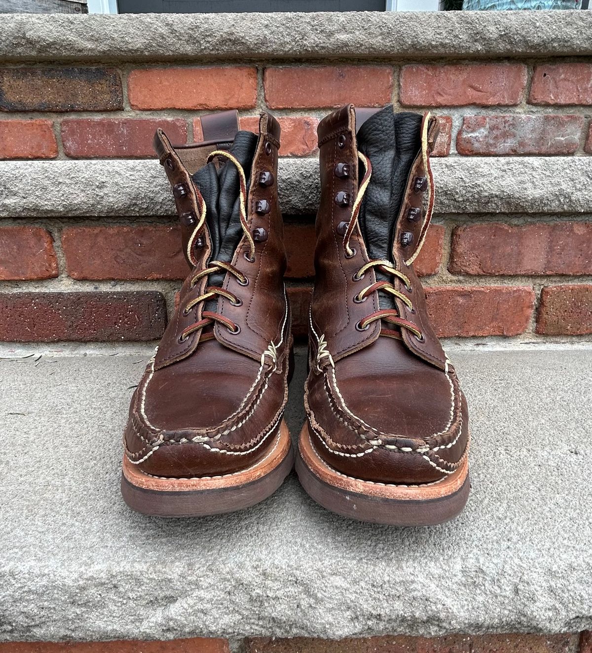 Photo by cochese_esq on January 2, 2023 of the Yuketen Maine Guide DB Boots in Horween Brown Chromexcel.