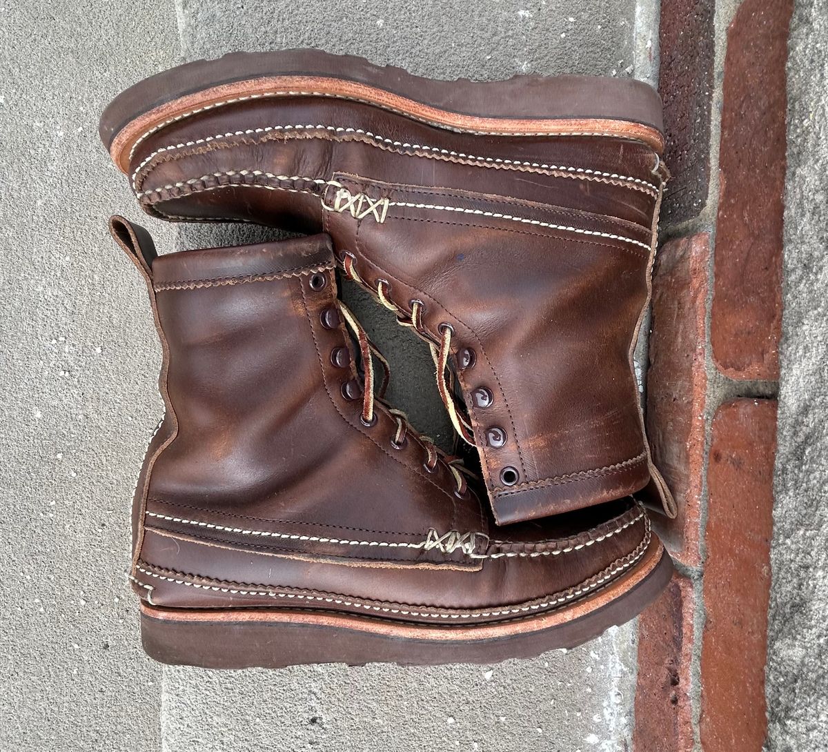 Photo by cochese_esq on March 3, 2023 of the Yuketen Maine Guide DB Boots in Horween Brown Chromexcel.