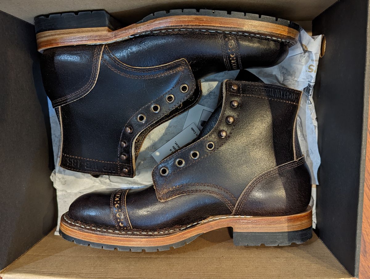 Photo by FoolinBoots on November 24, 2021 of the White's MP-Sherman Toe Cap in Horween Dark Brown Waxed Flesh.